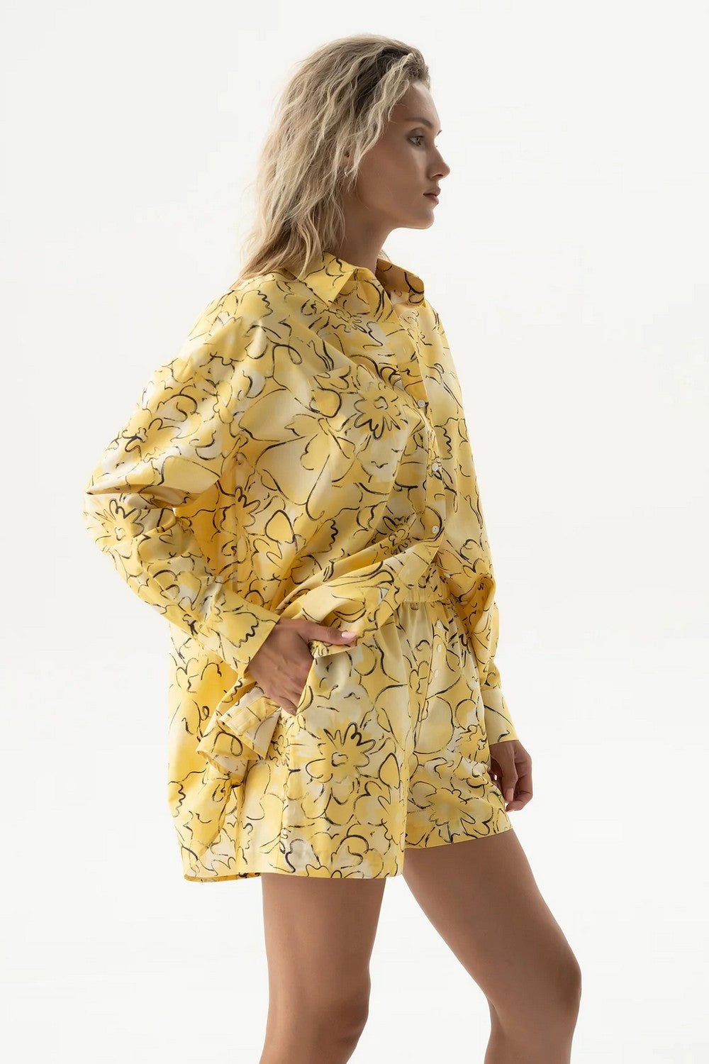 Хлопковая сорочка с принтом 251204-04 Strapped Cotton yellow flowers