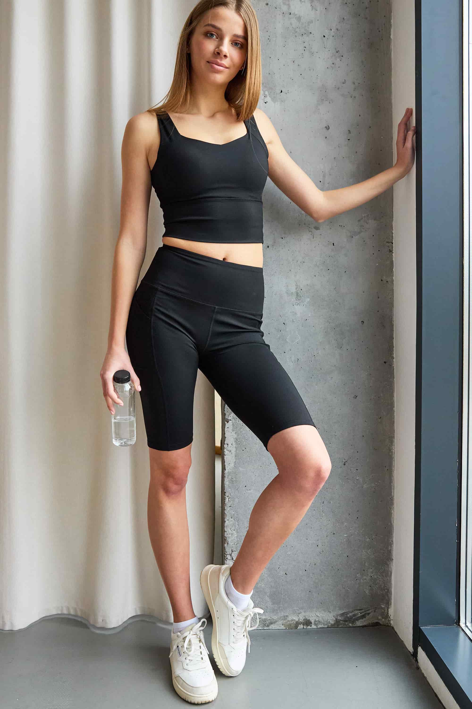 Спортивный топ L2006 Active black