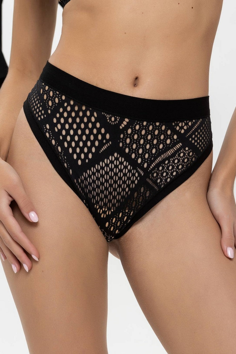 Высокие трусики стринги Black Mirage TR13-AG10