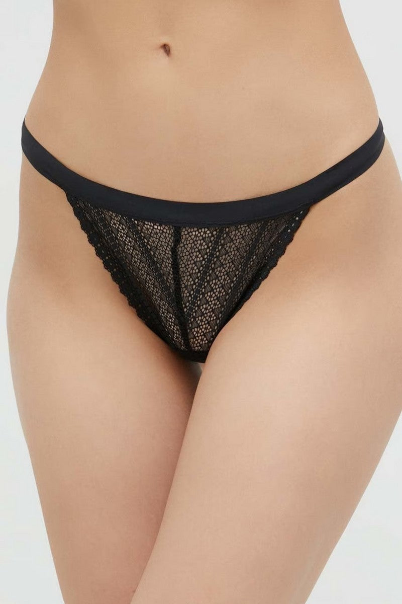 Трусики стринг из кружева DK8536 black