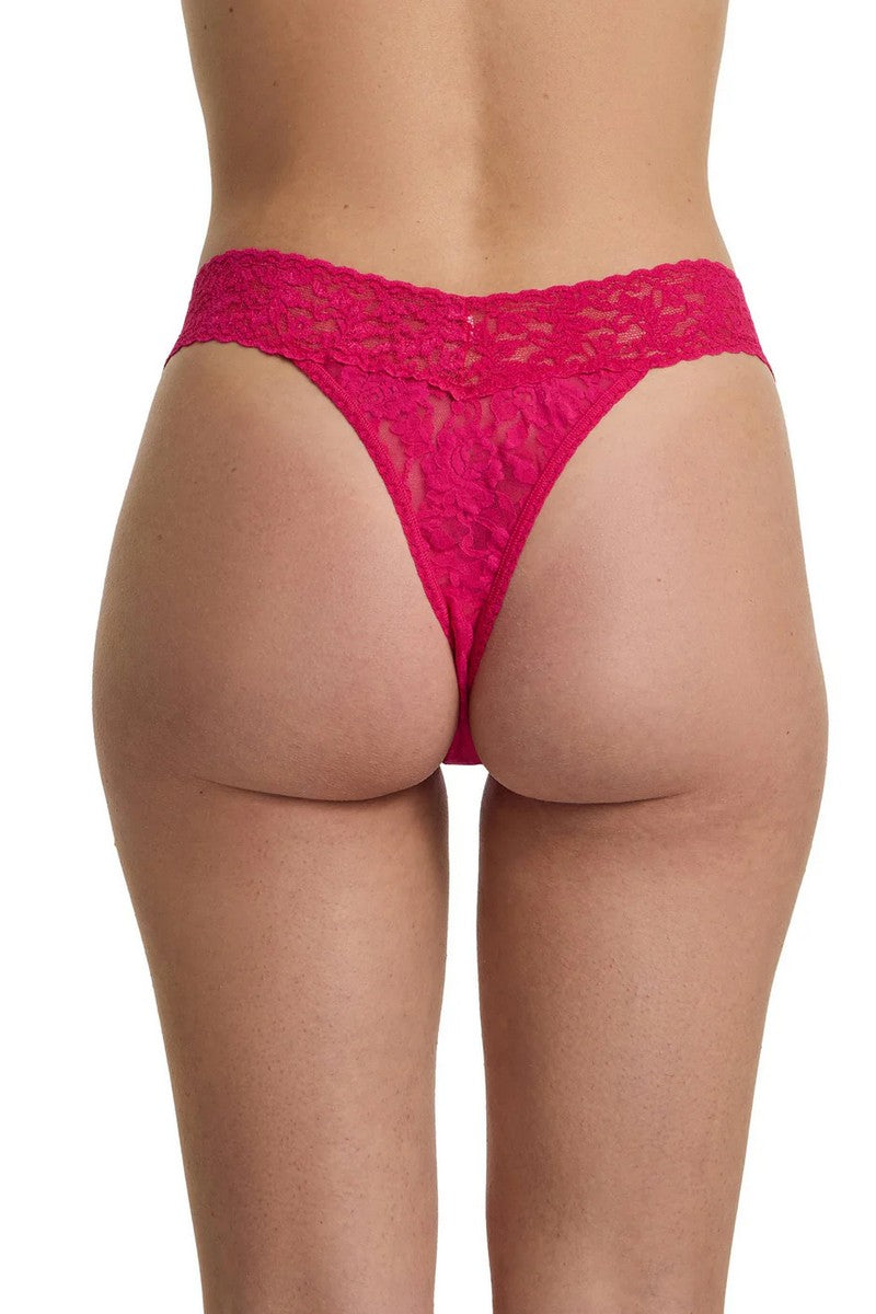 Мереживні трусики стрінги 4811 Signature Lace sealed with a kiss