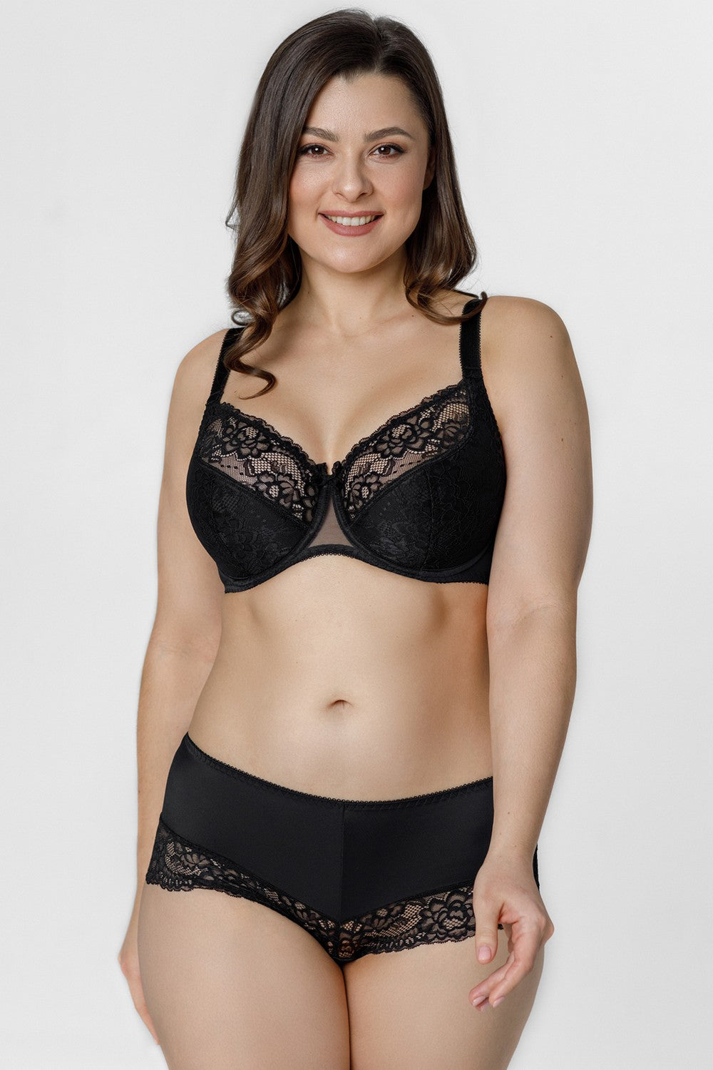 Шортики с кружевом H38-17-K black