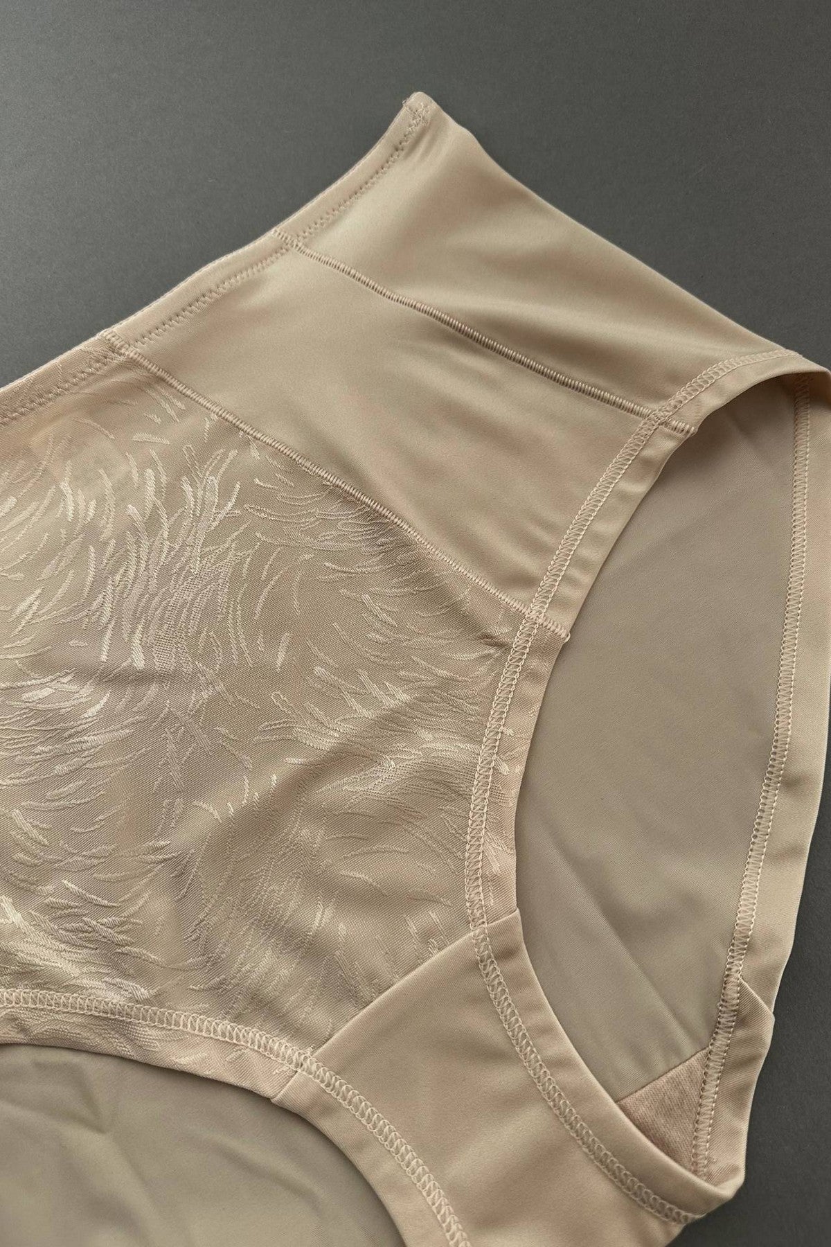 Трусики слип 44L51 Conture silver peony