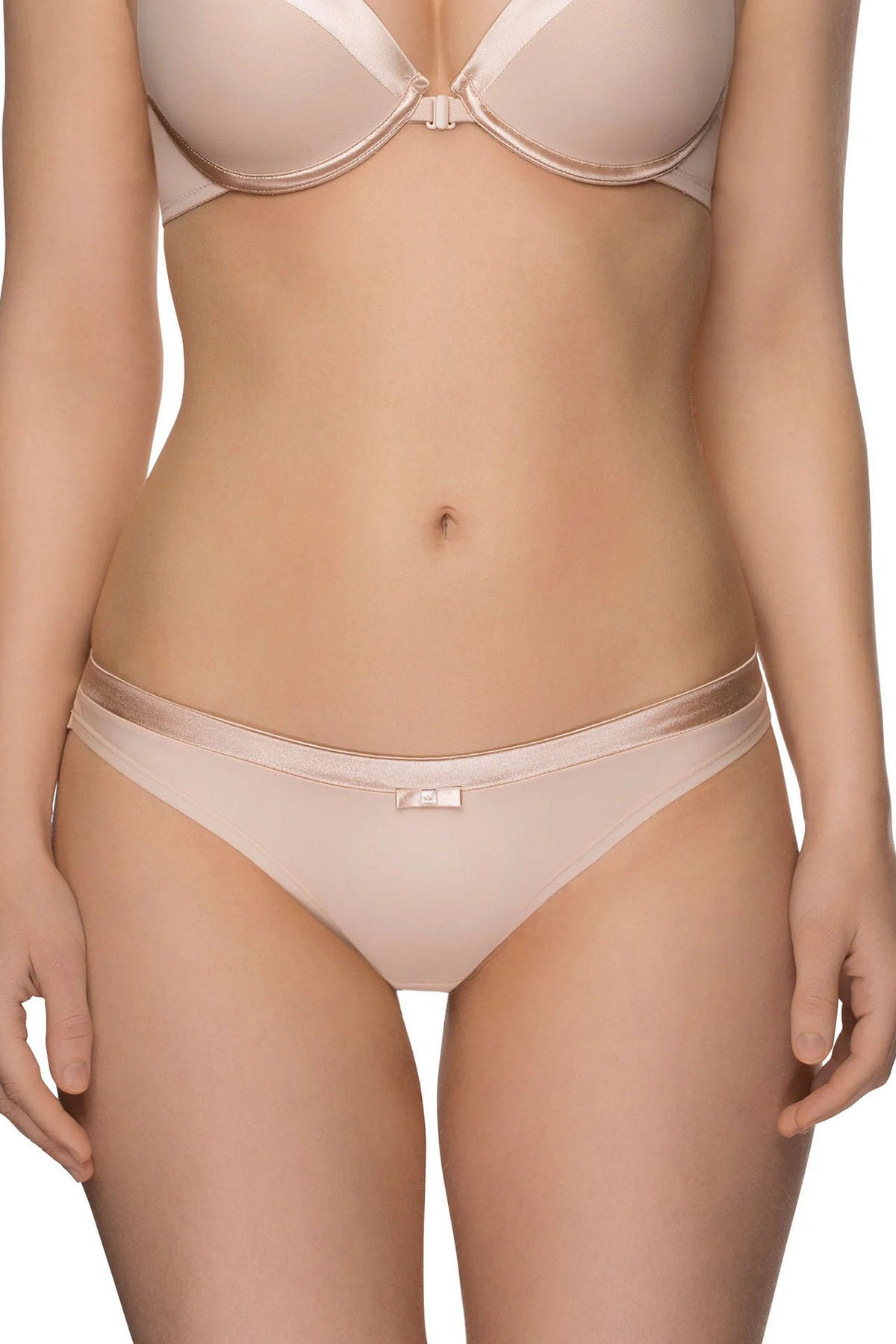 Трусики стринг 99C61 Tuxedo silver peony