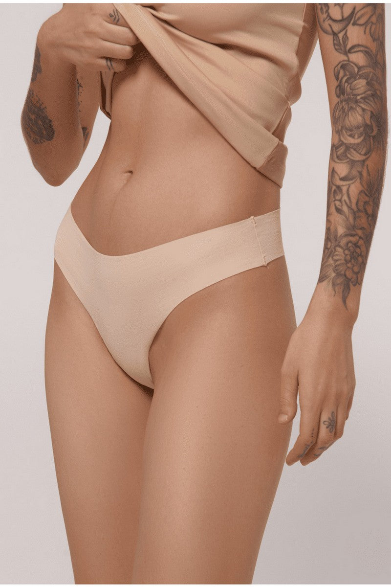 Бесшовные трусики стринг L5159S Daniel beige