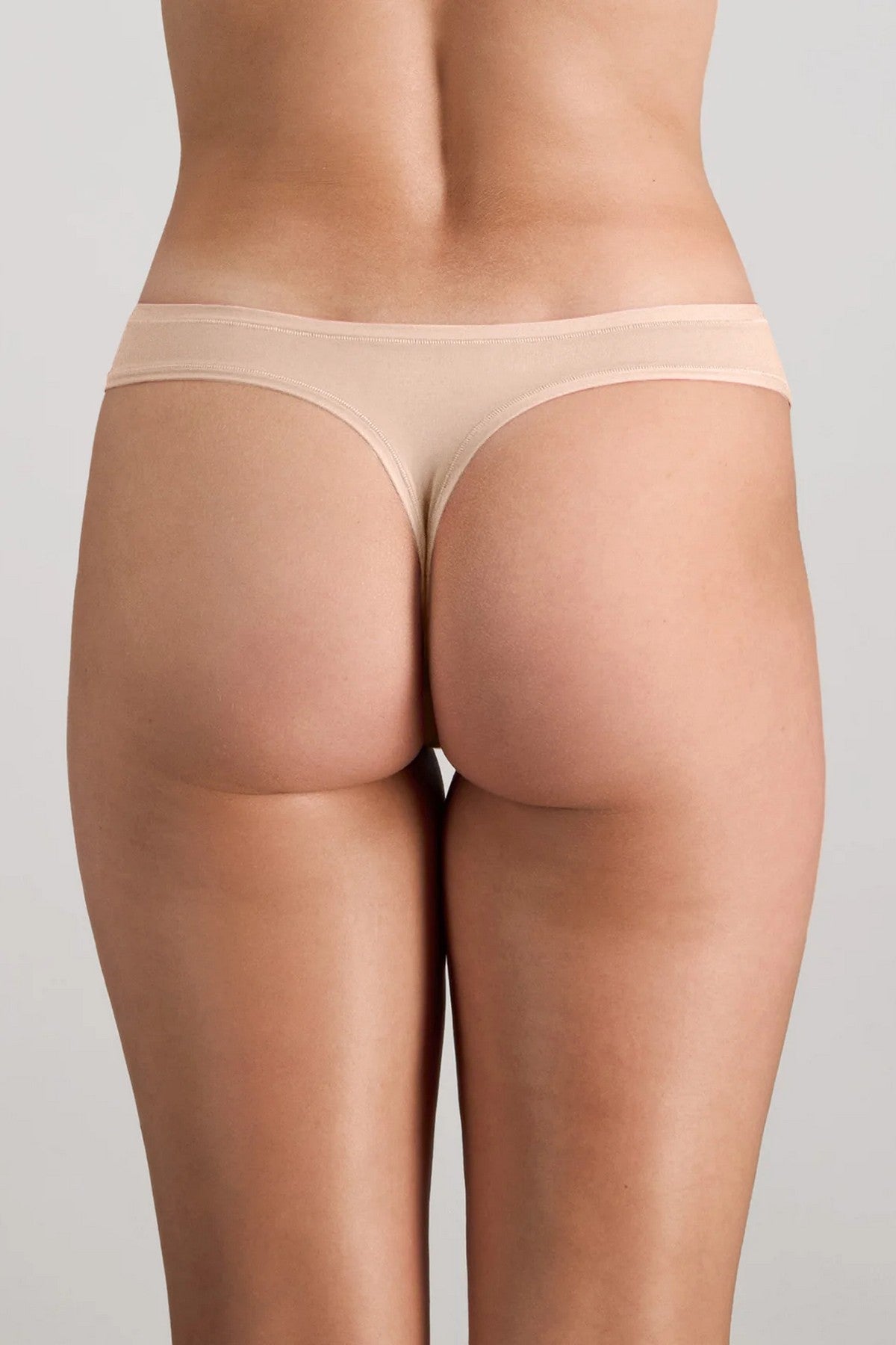 Гладкие трусики стринг 377845 Extra-Ordinary latte