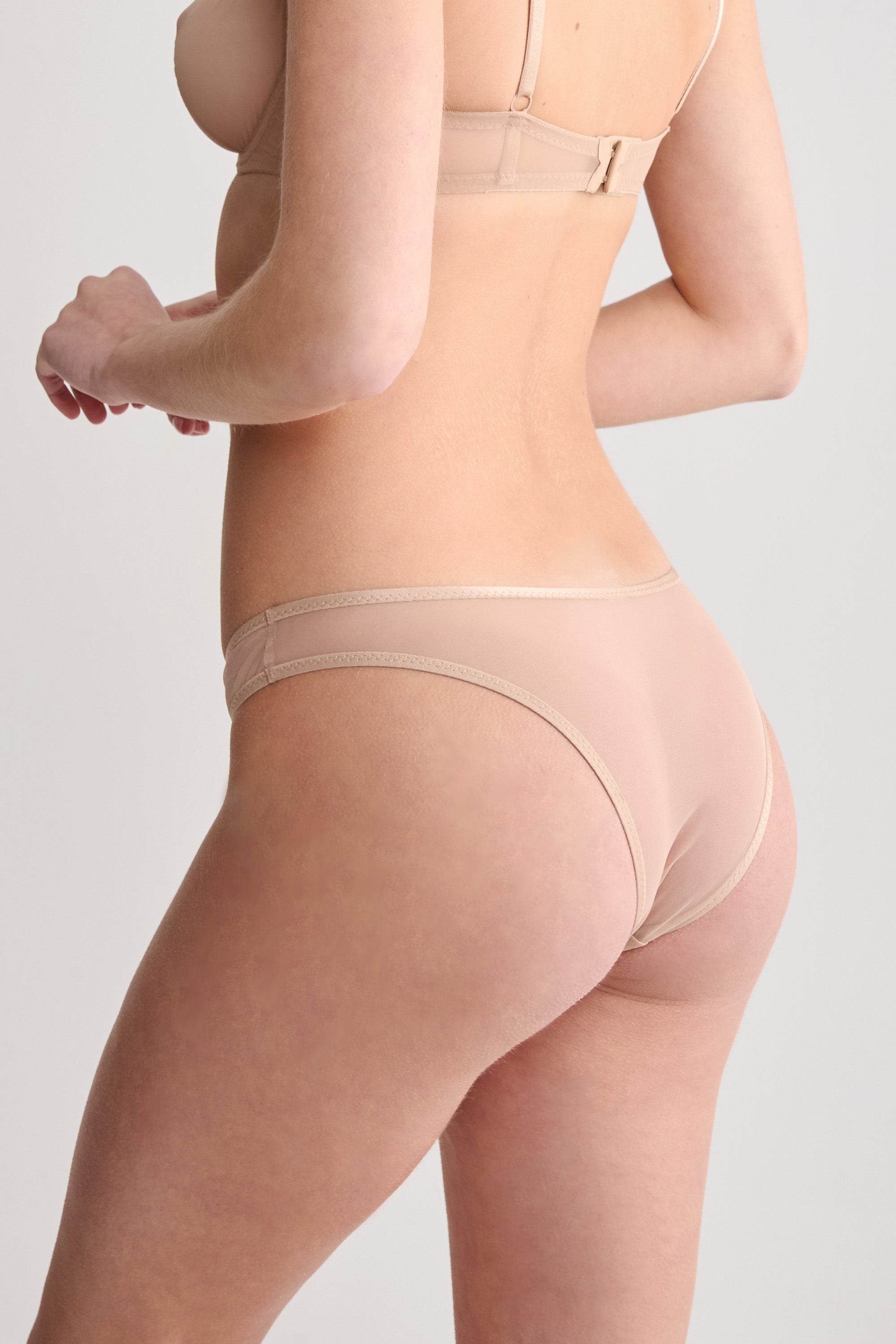 Трусики слипы из микросетки LU114-03 Chicago beige