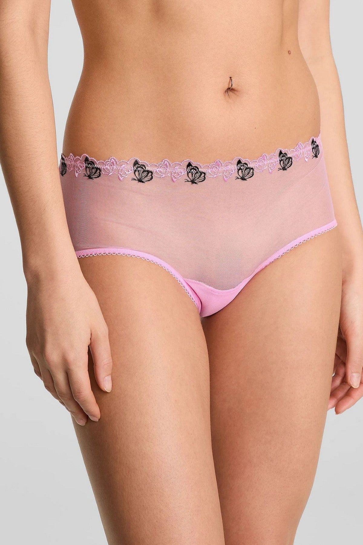 Шортики с вышивкой 108738371 rose