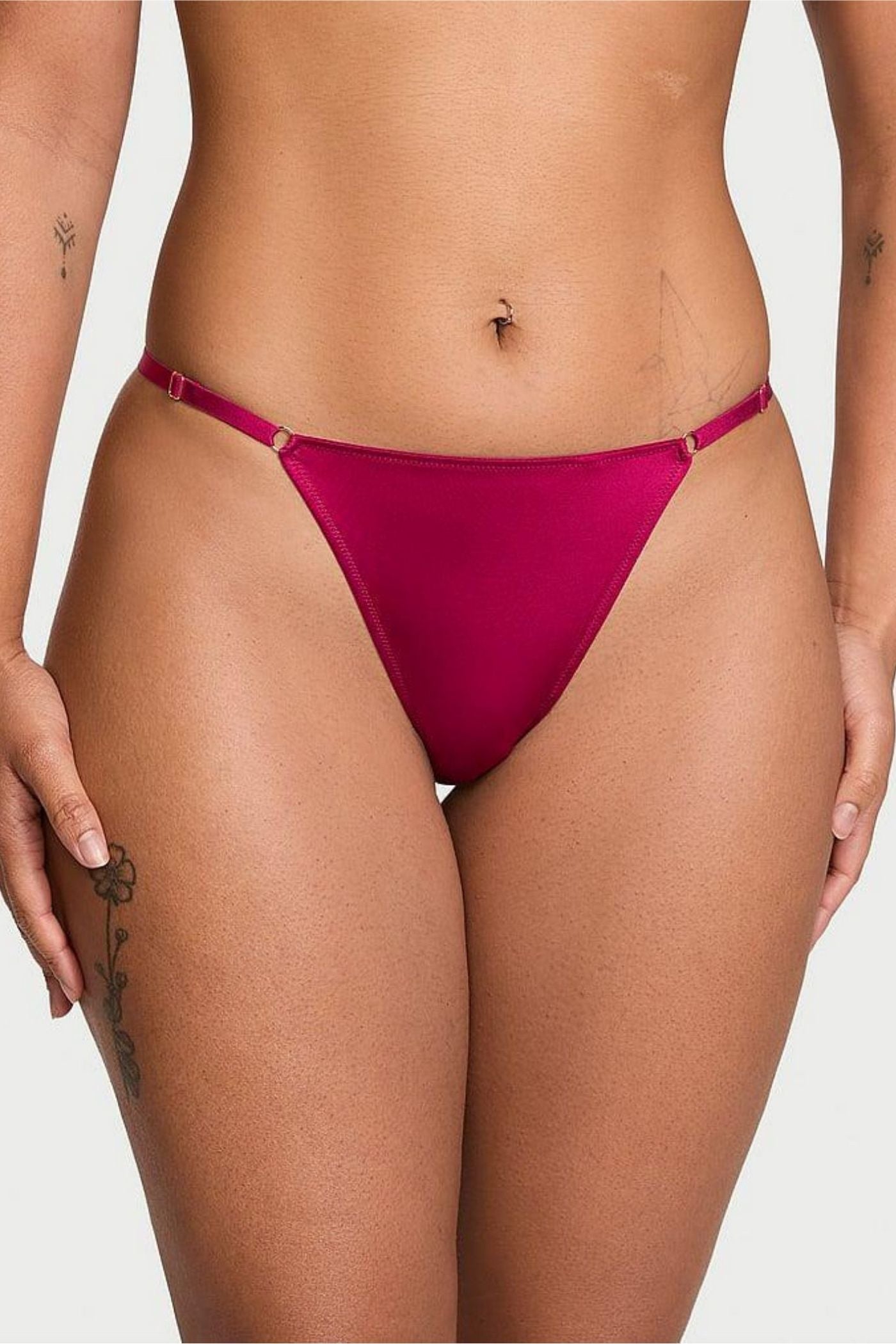 Трусики стринг с подвеской 192512245 red