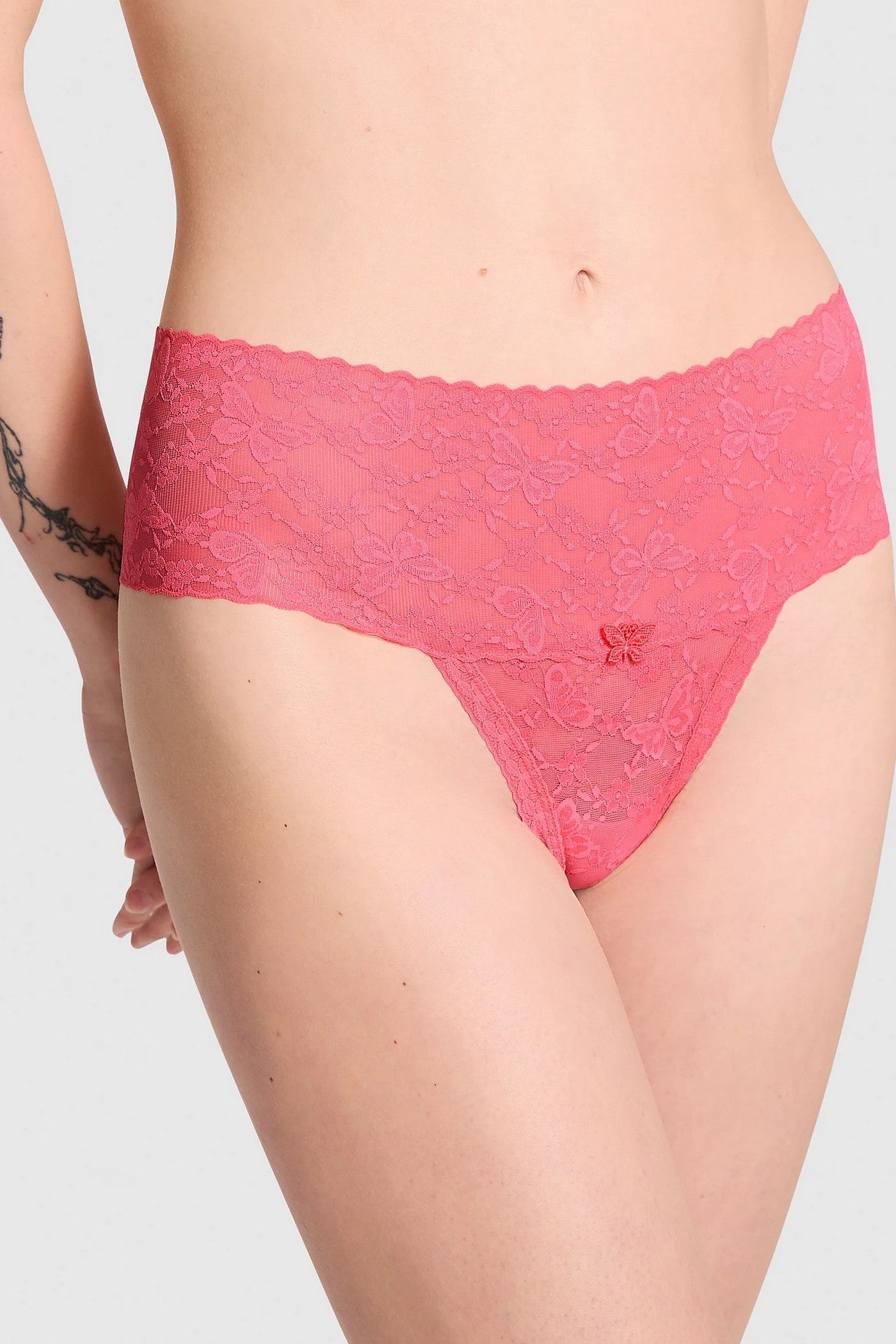 Кружевные трусики стринг 43319917 coral