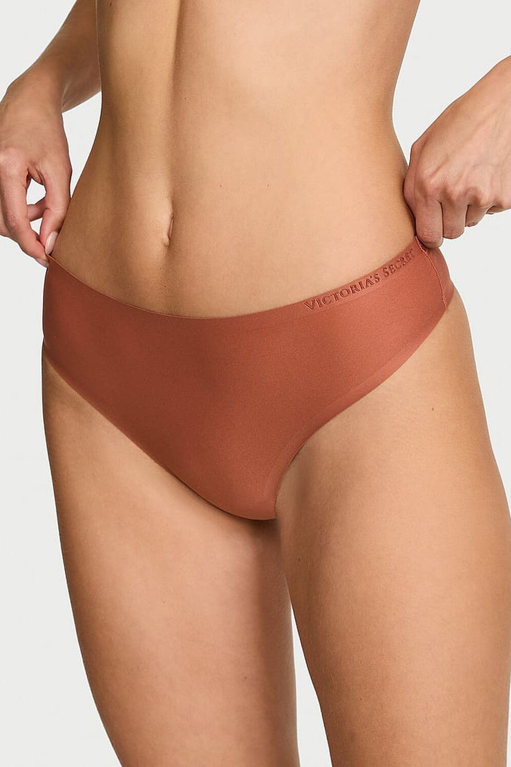 Гладкі трусики стрінги 636127750 brown Victoria`s Secret