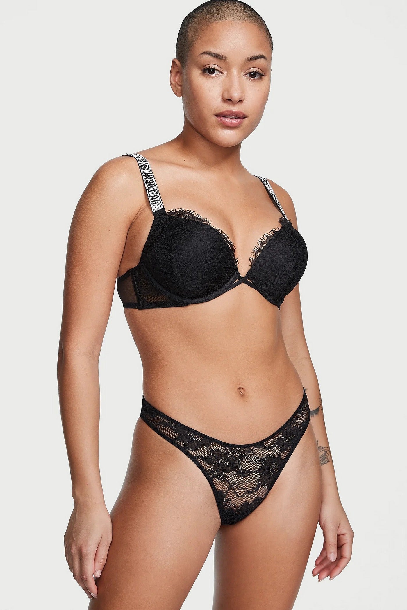 Трусики стринг со стразами 743614475