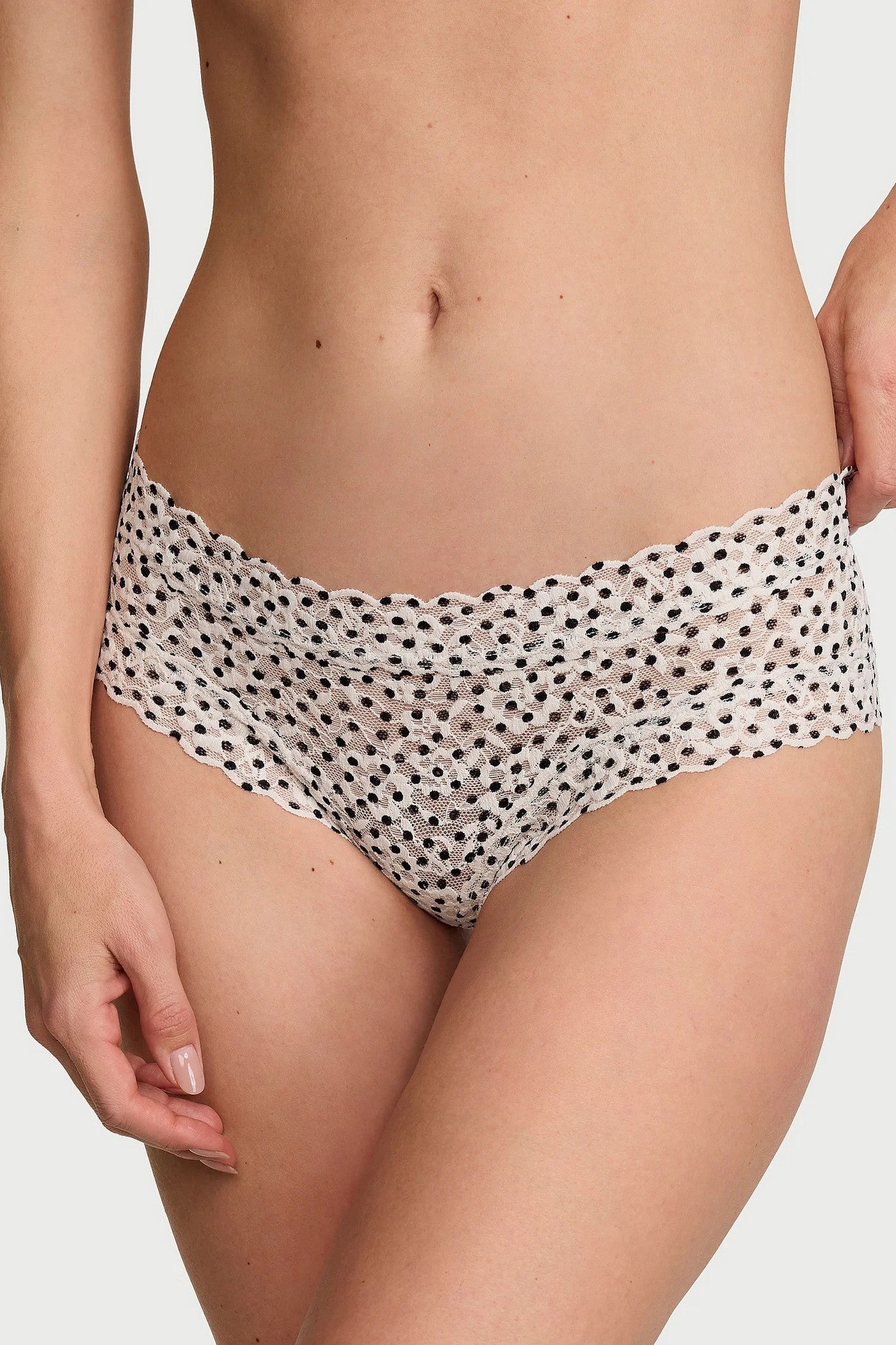 Мереживні шортики 782689128 milk Victoria`s Secret