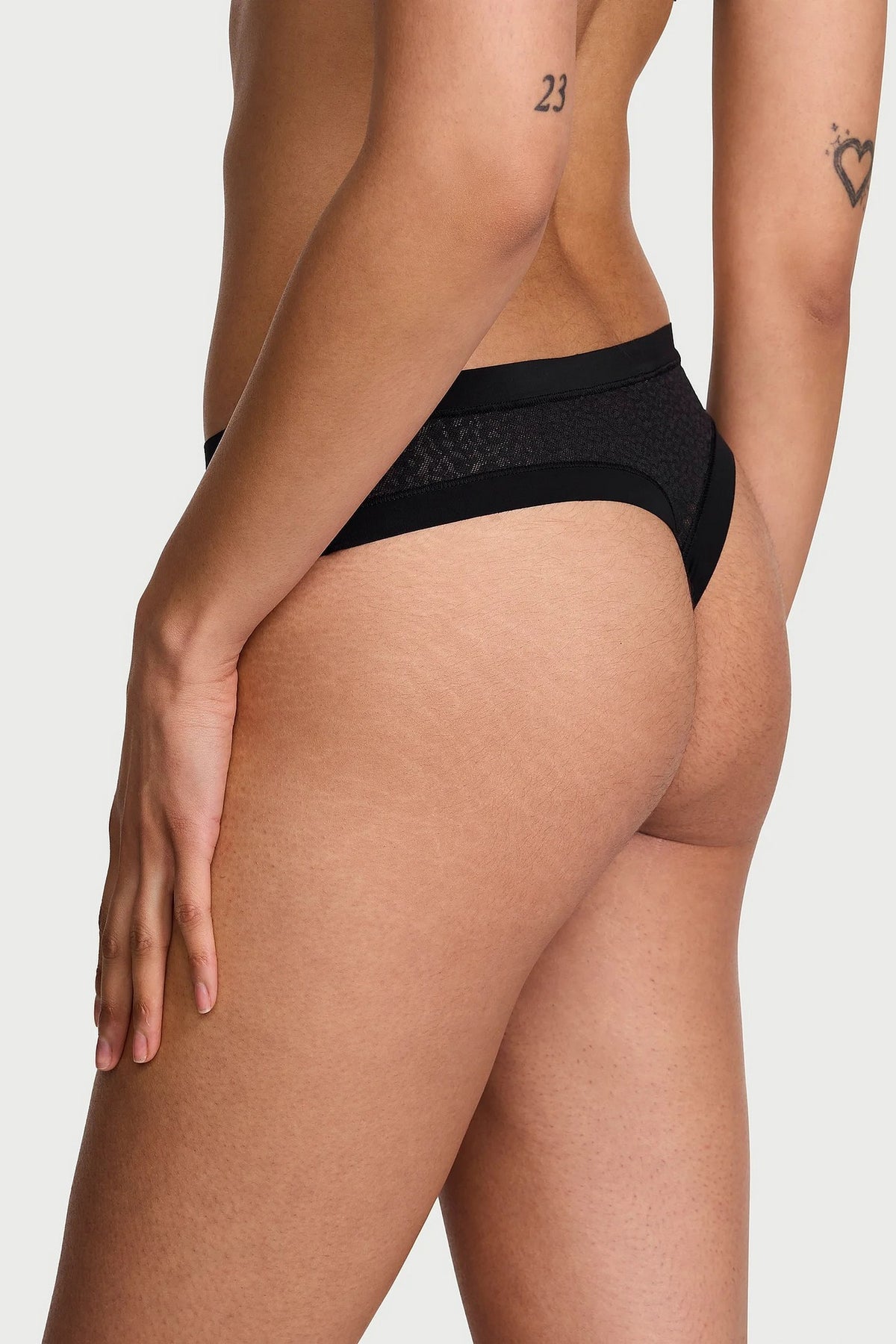 Безшовні трусики стрінги 866351437 black Victoria`s Secret вигляд ззаду