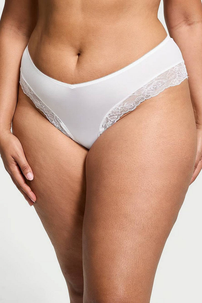 Трусики сліп з мереживом 351305701 white Victoria`s Secret