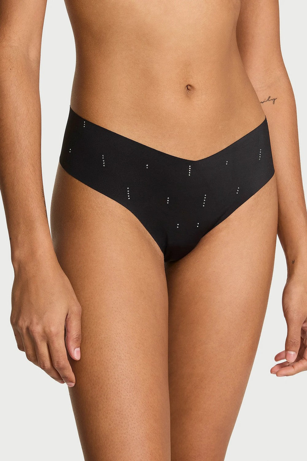 Безшовні трусики стрінг 992161740 Black Victoria`s Secret