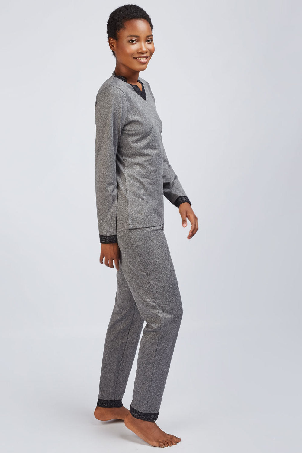 Домашній комплект з манжетами 31644