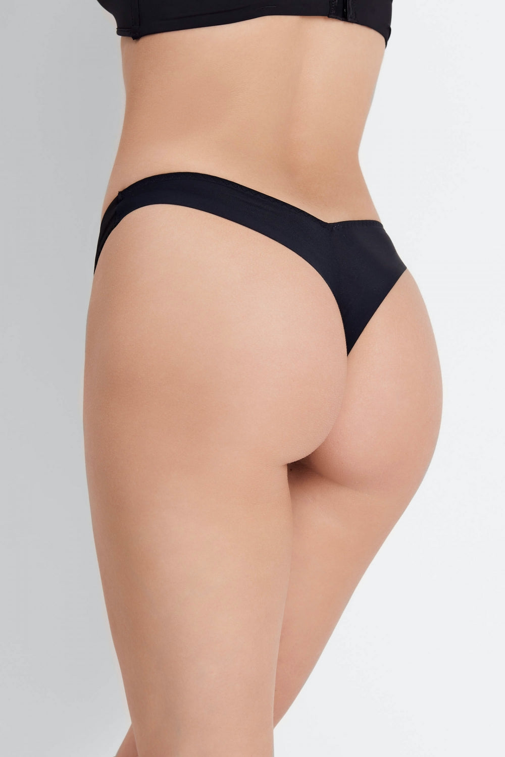 Трусики стринг из микрофибры 7005-12 black