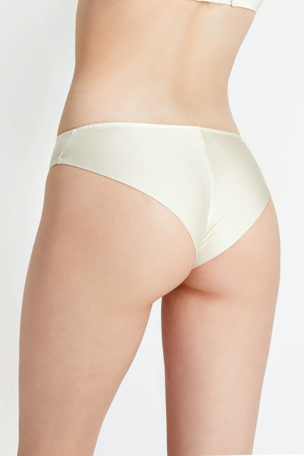 Гладкие трусики бразилиана 7005-22 champagne