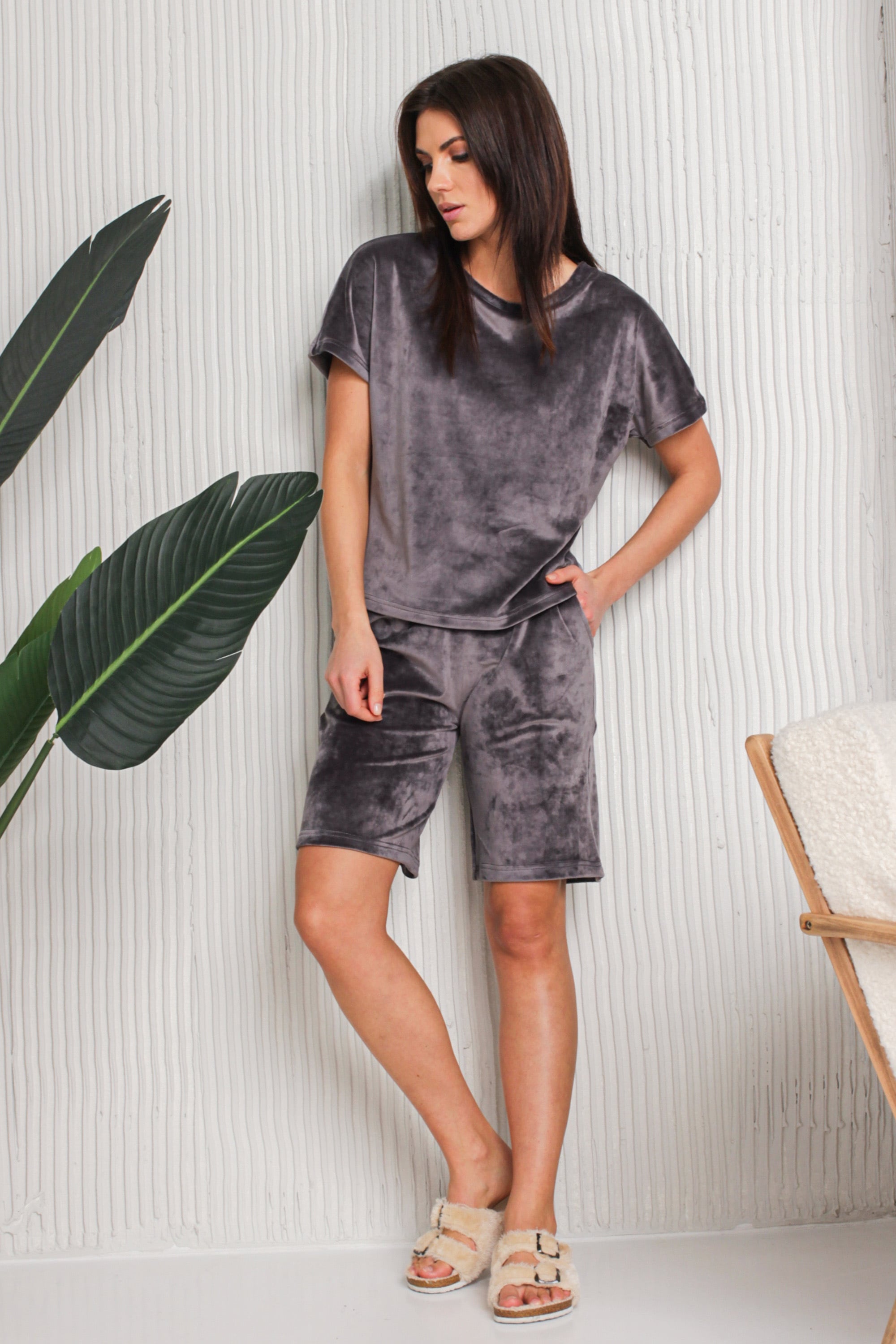 Плюшевый комплект с шортами 0290/291 dark gray