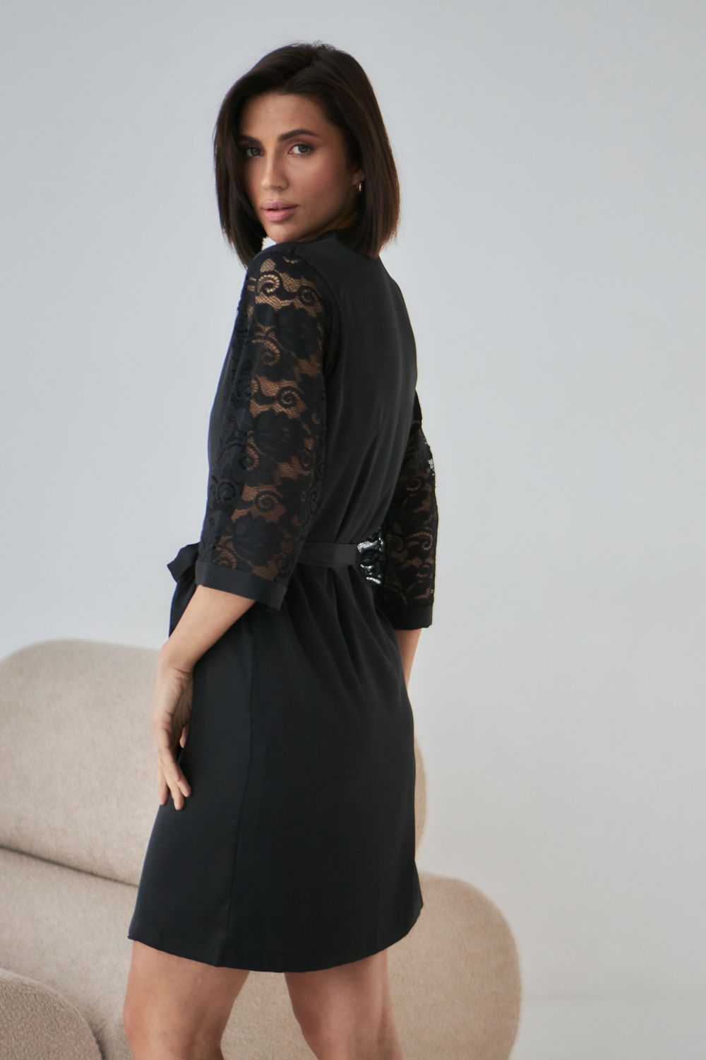 Шелковый халат с кружевными рукавами 0337 black