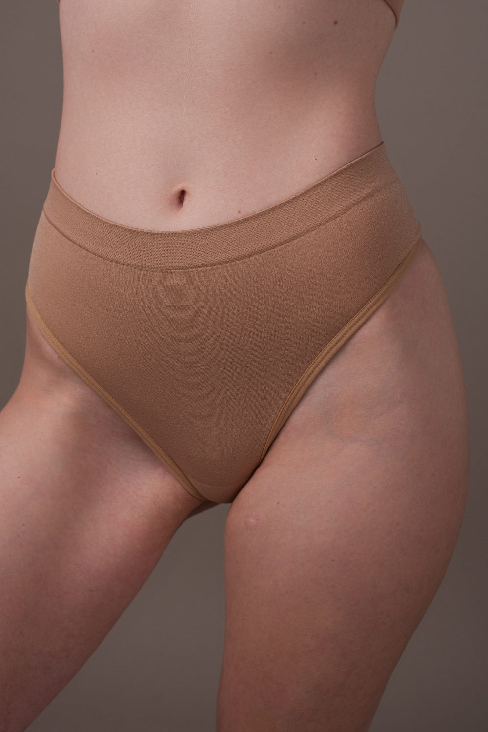 Высокие трусики бразилиана SLZ24902004 biscuit