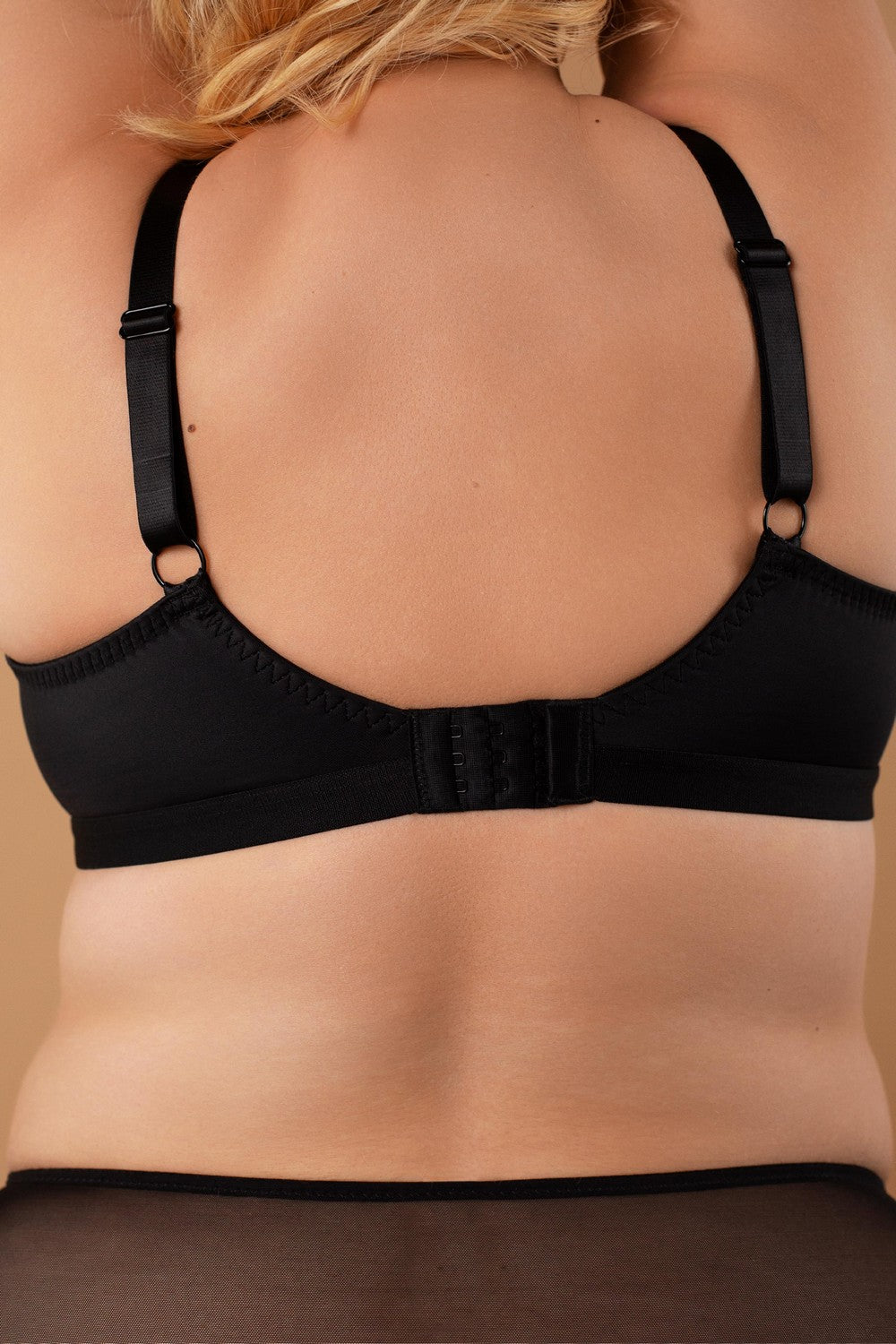 Мягкий бюстгальтер из микрофибры SLZ25901301 black