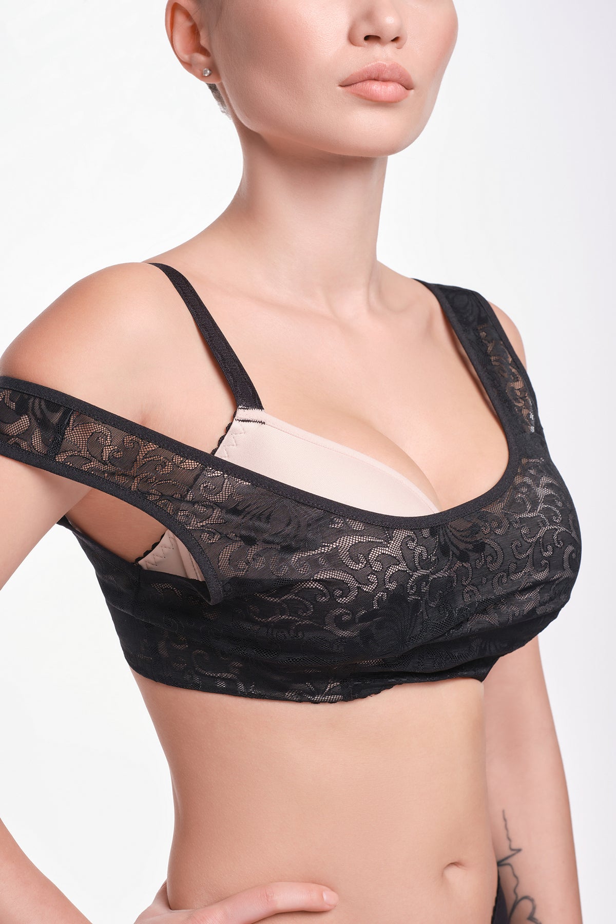 Бра-топ зі щільними чашками 007 19 02 Alessia