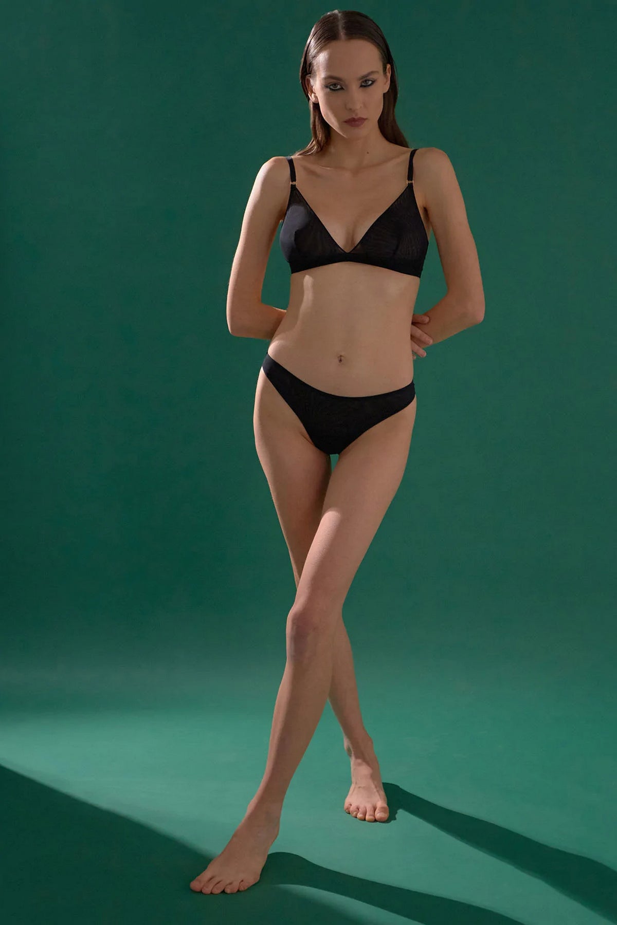 Бралет из микросетки 211304-02 I.D. Line black