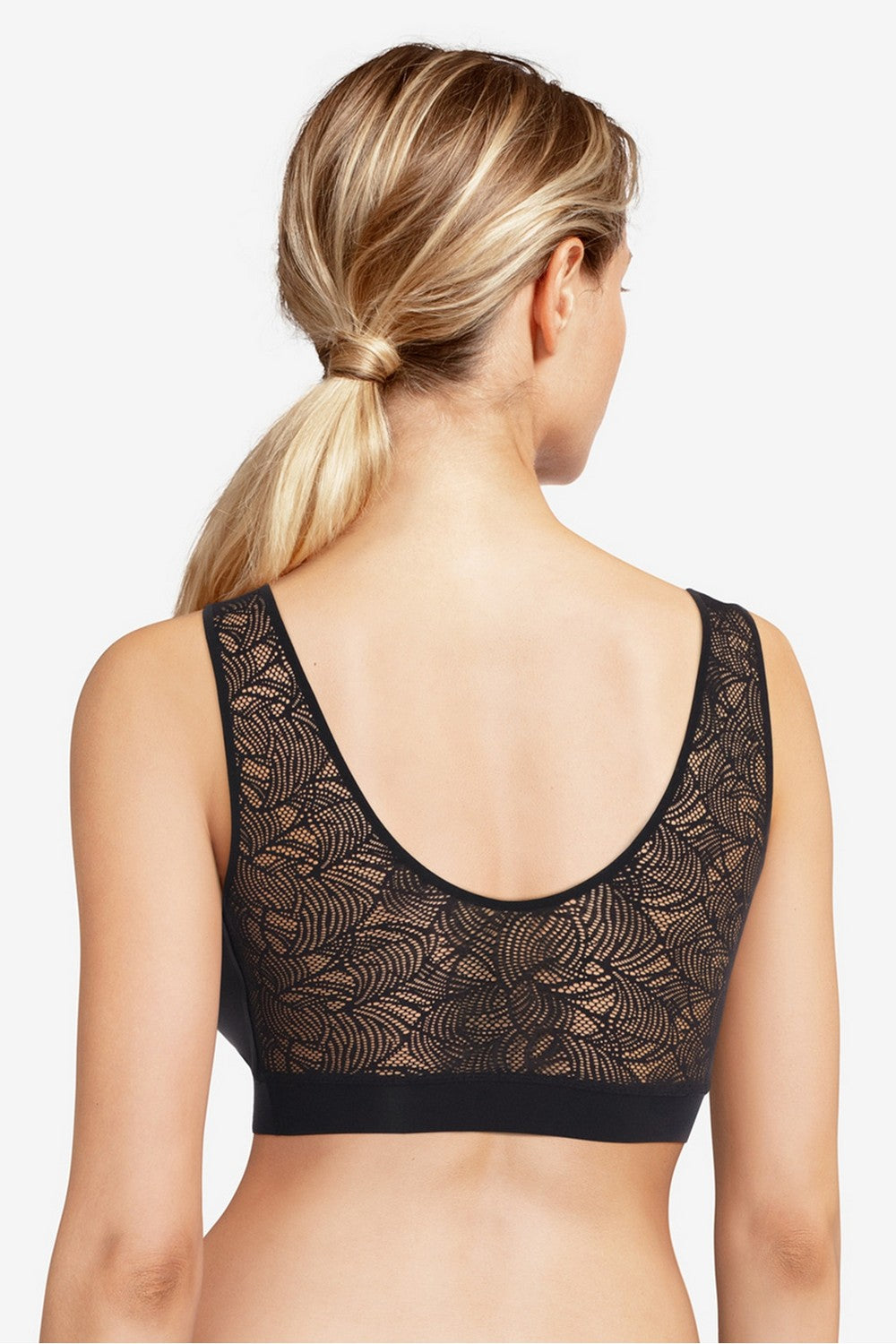 Бра-топ с плотной чашкой 11G1 Soft stretch black