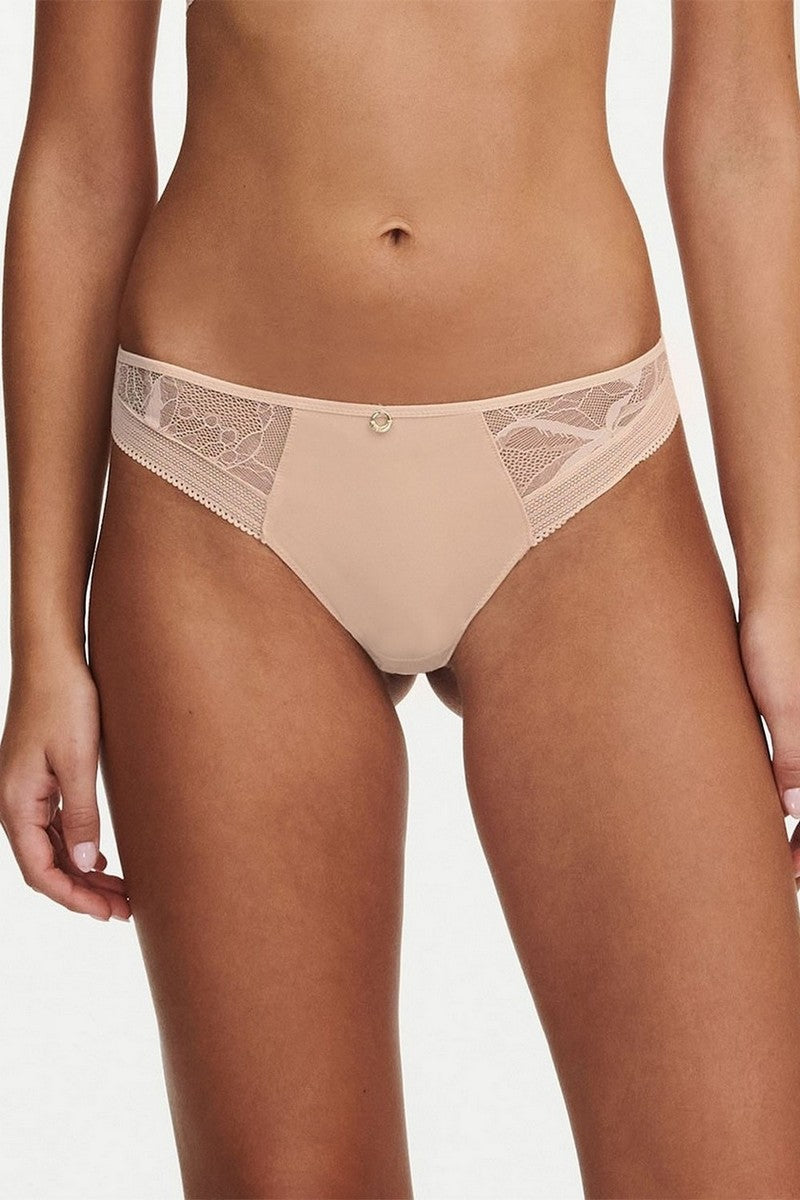 Трусики бразилиана с кружевом 11M9 beige dore