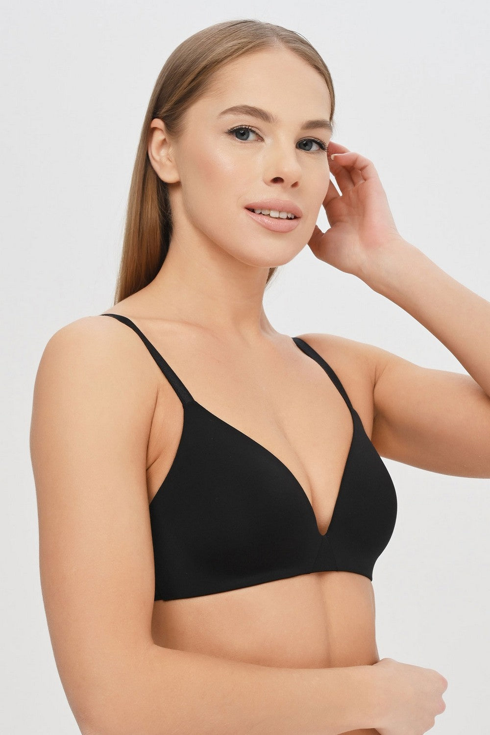 Бюстгальтер из микрофибры 15G8 Essentiall black