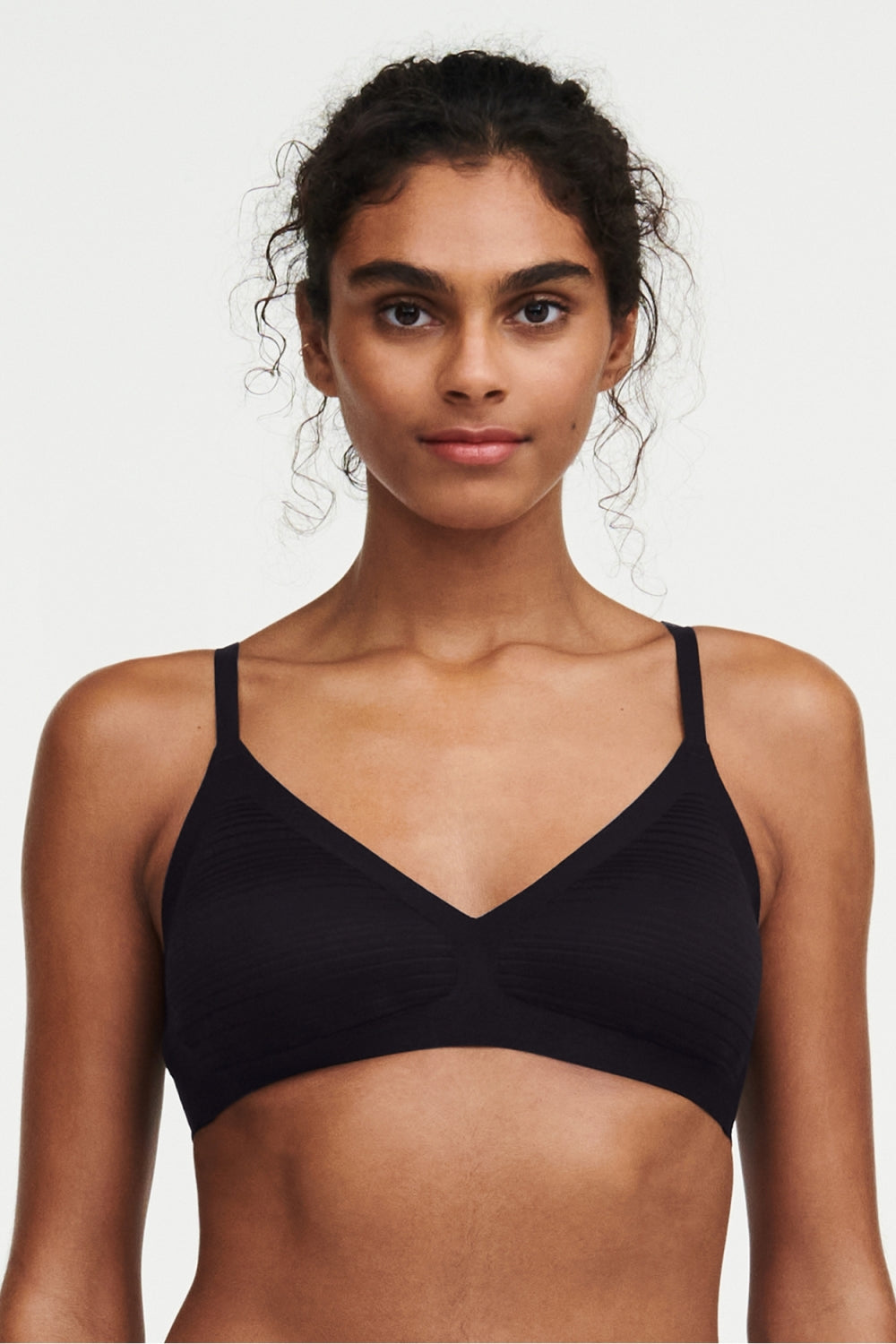 Бесшовный мягкий бралет 20D1 Soft Stretch black