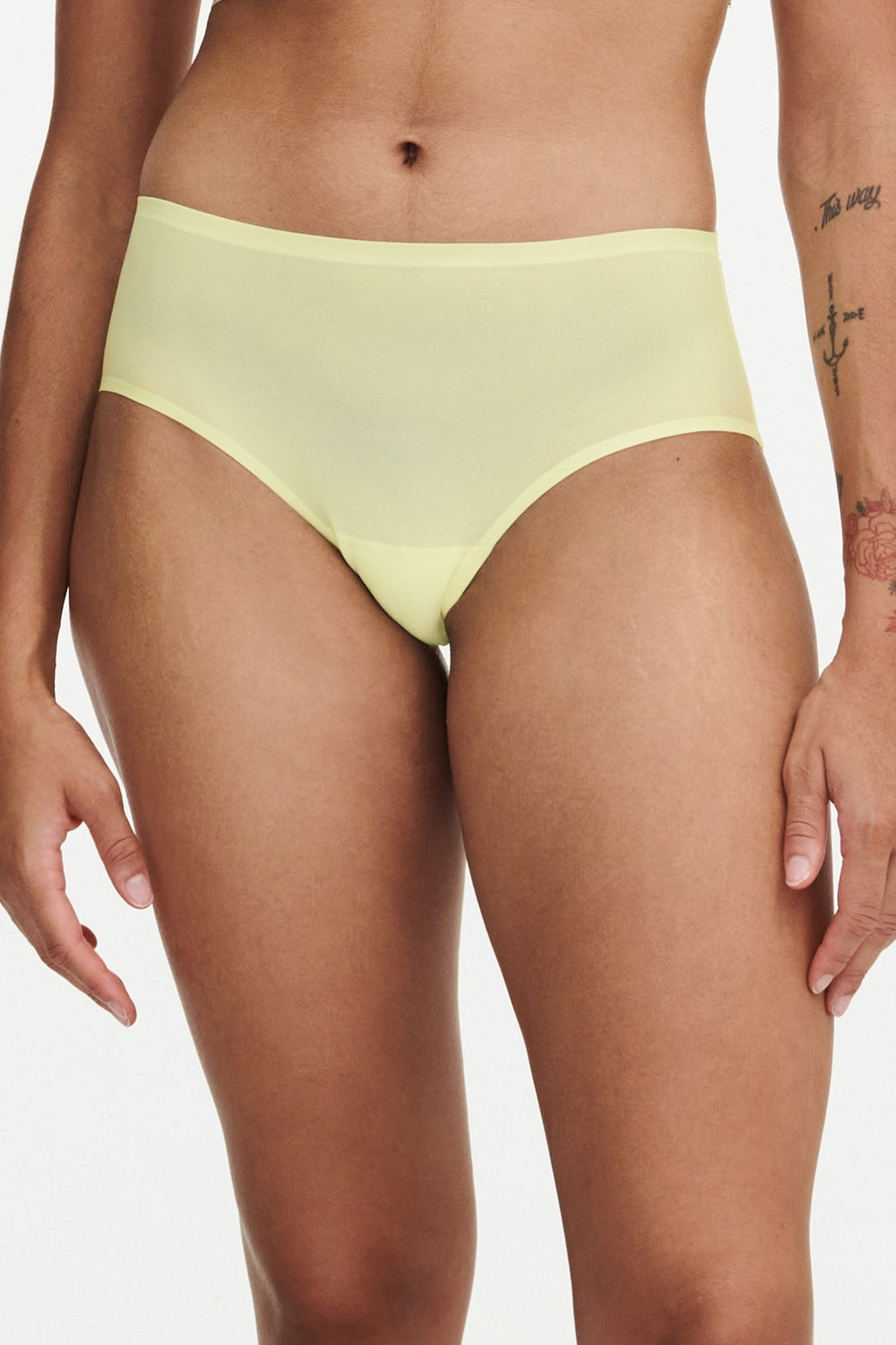 Бесшовные шортики 2644 Soft stretch tender yellow