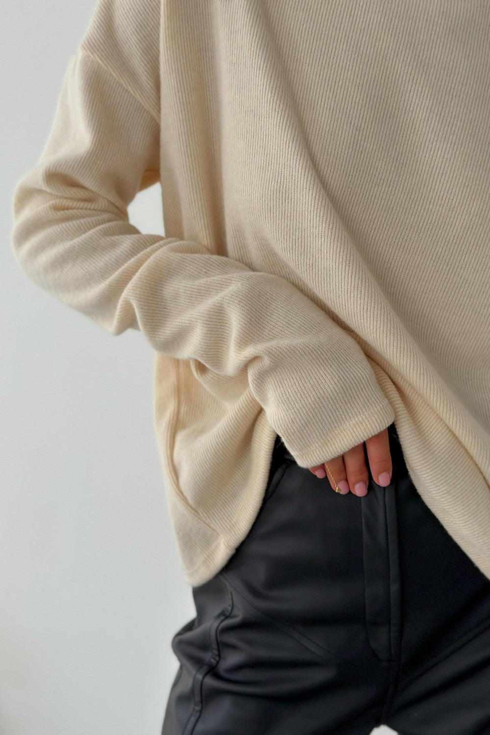 Свитер с высокой горловиной AW23300/23 ivory