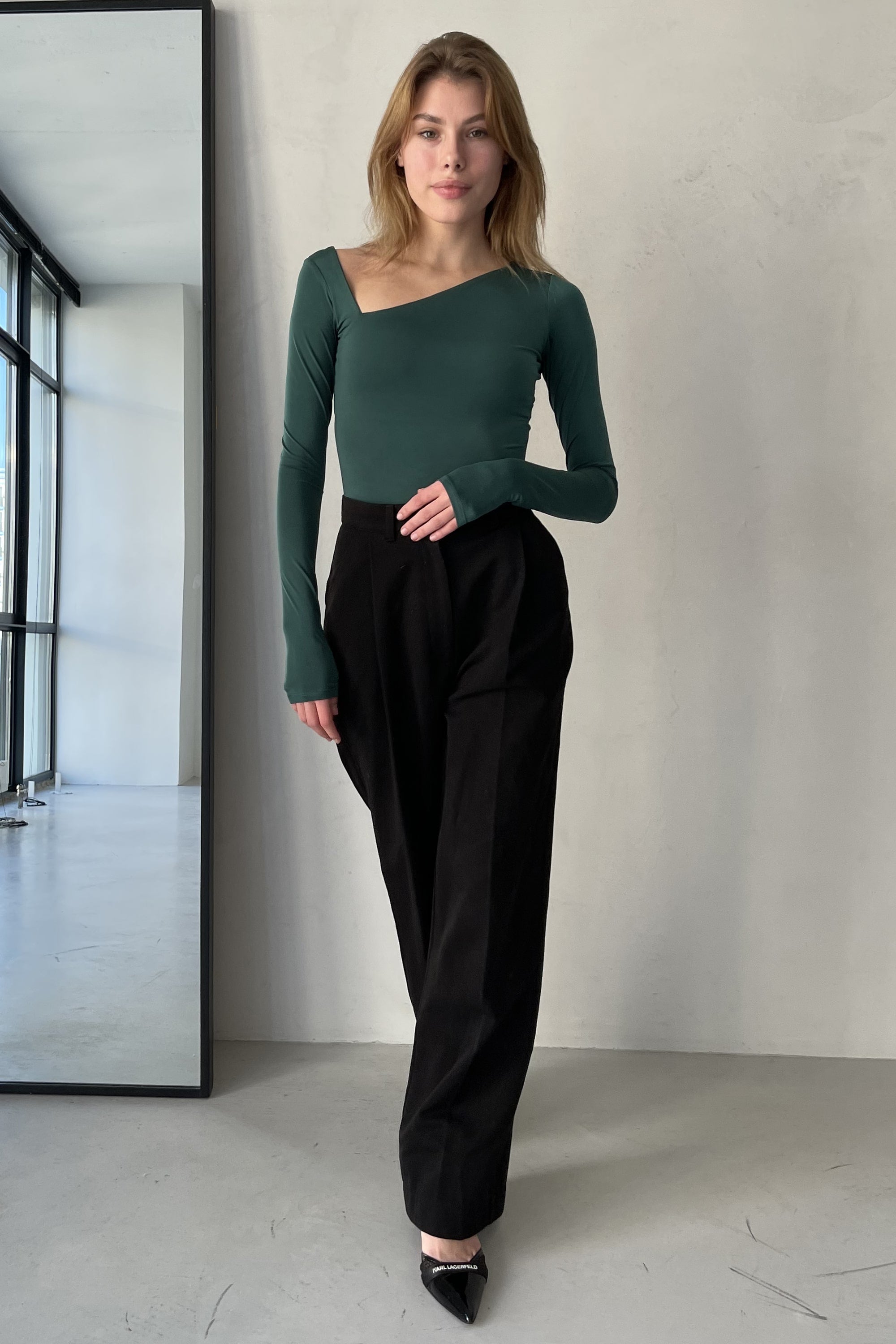 Боди из микронейлона AW22625/30 Model A green