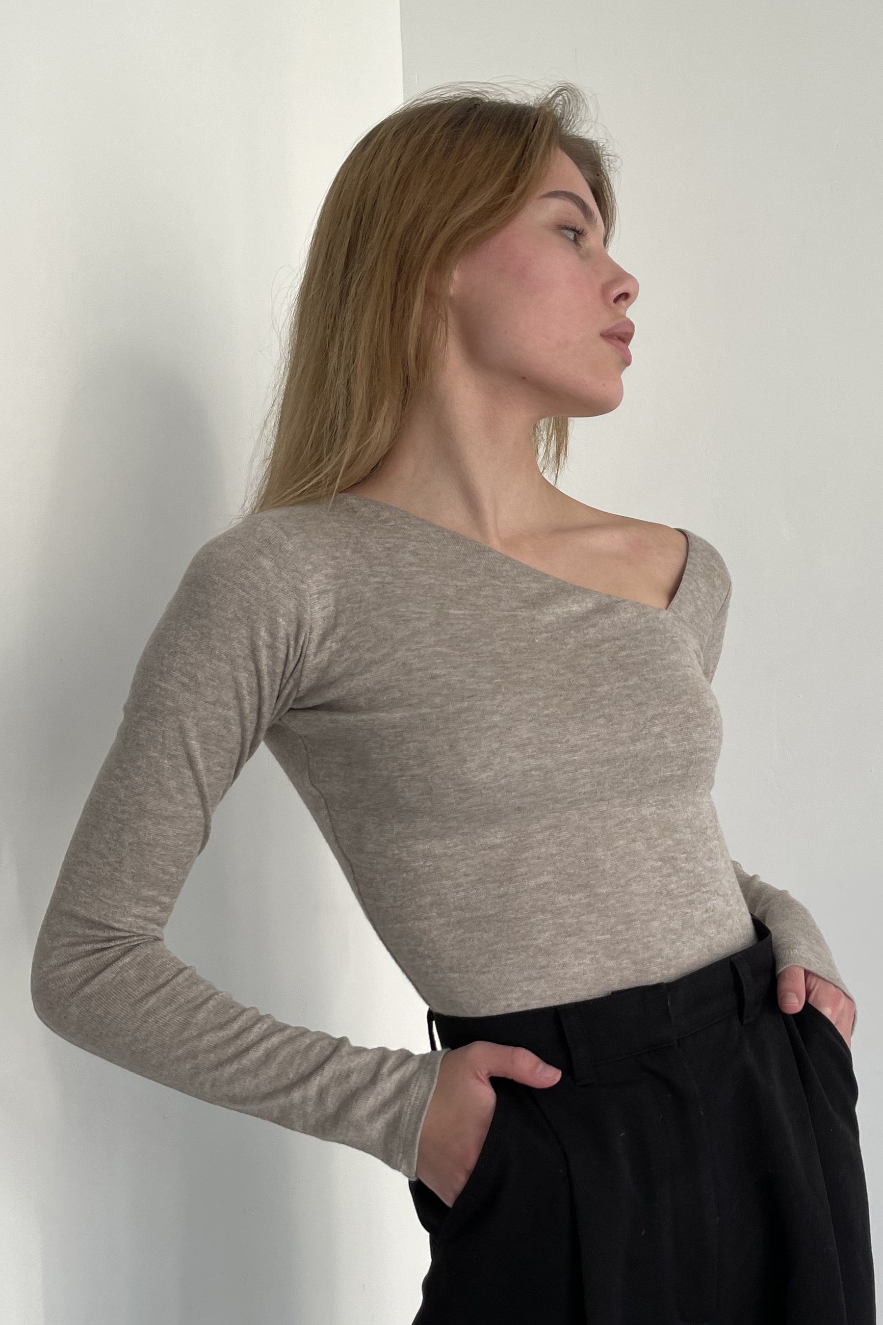 Трикотажное боди AW22628/4 Model A beige