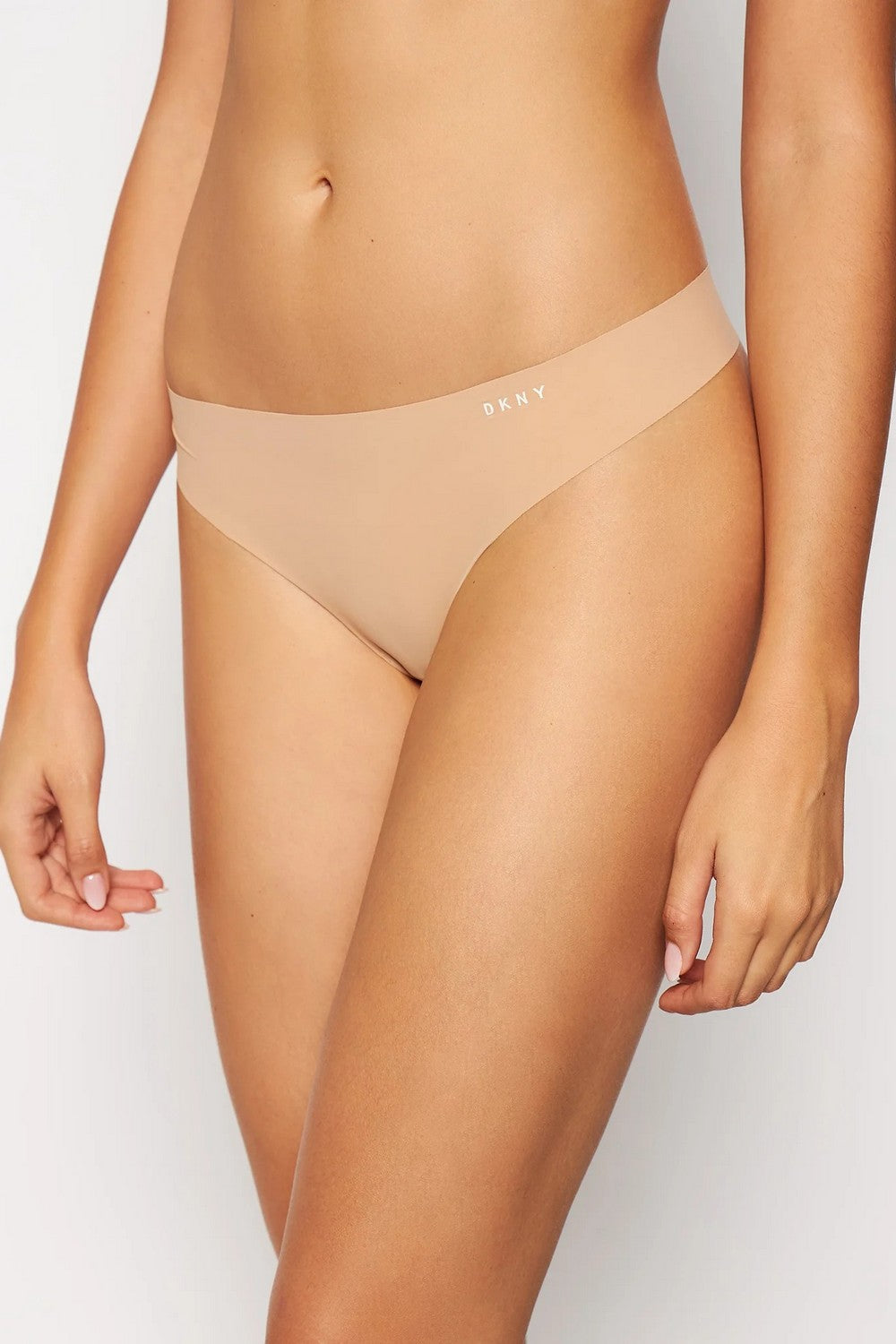 Бесшовные трусики стринг DK5026 glow/vanilla