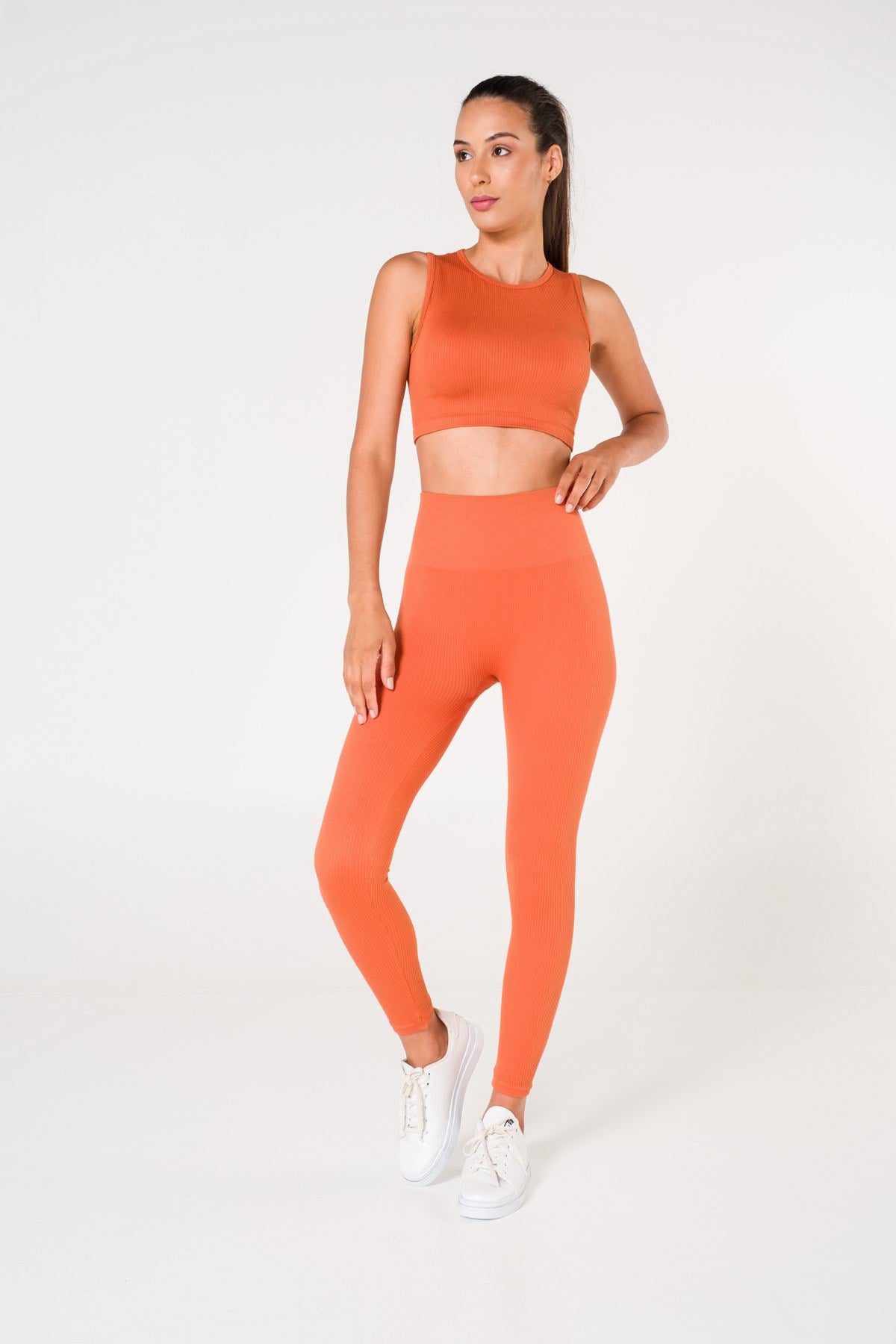 Бесшовные спортивные леггинсы в рубчик 1550 brick