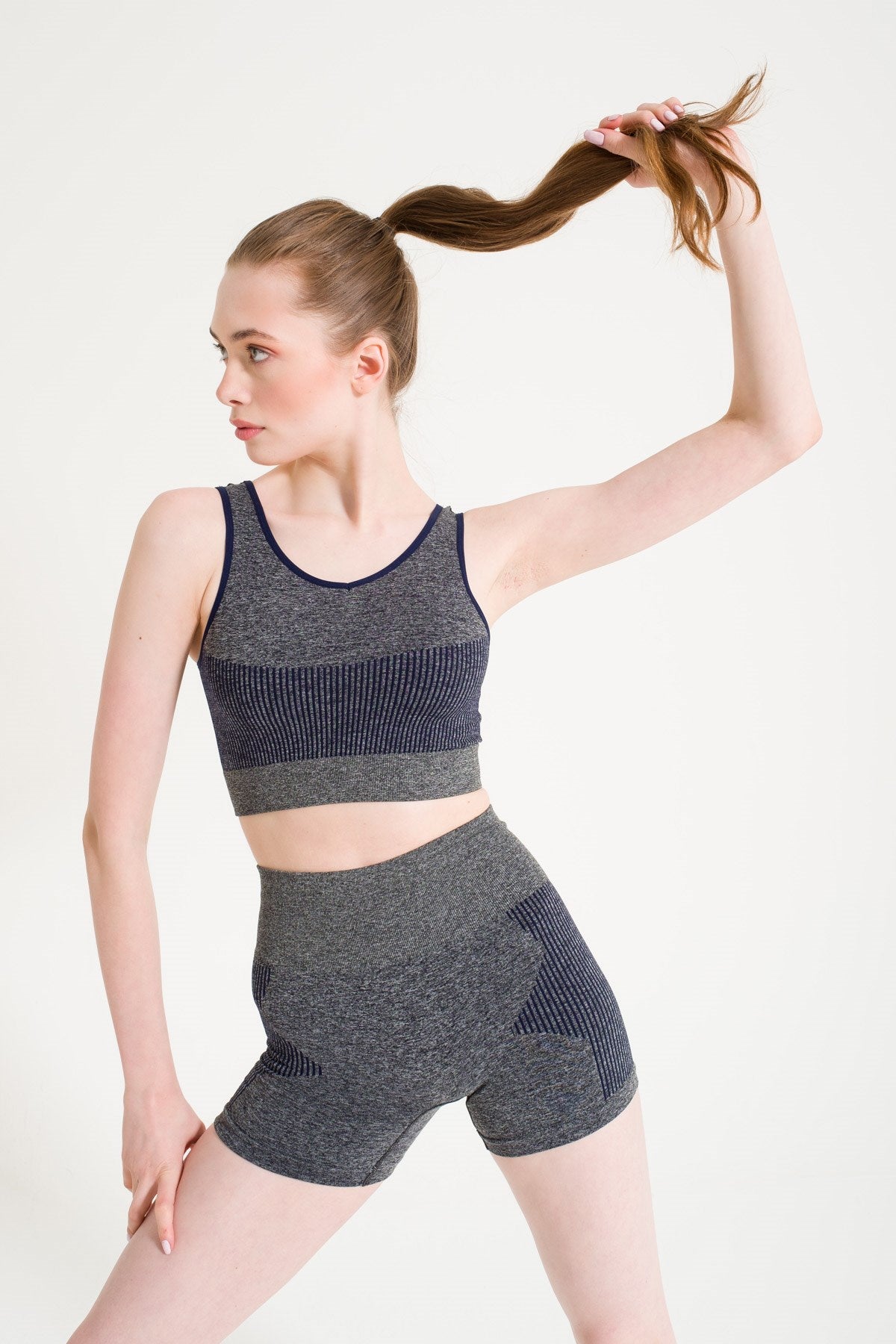 Бесшовный спортивный топ 1710 navy blue