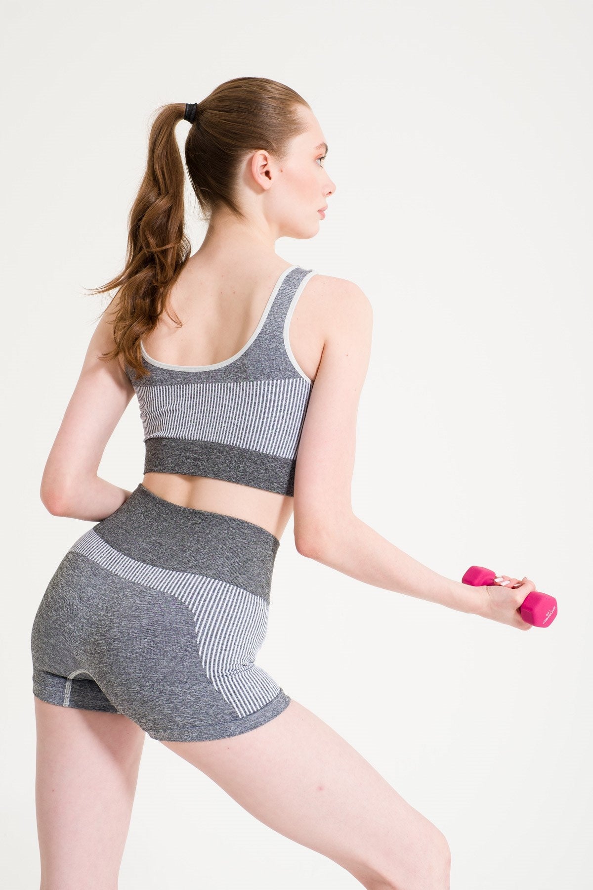 Бесшовный спортивный топ 1710 white