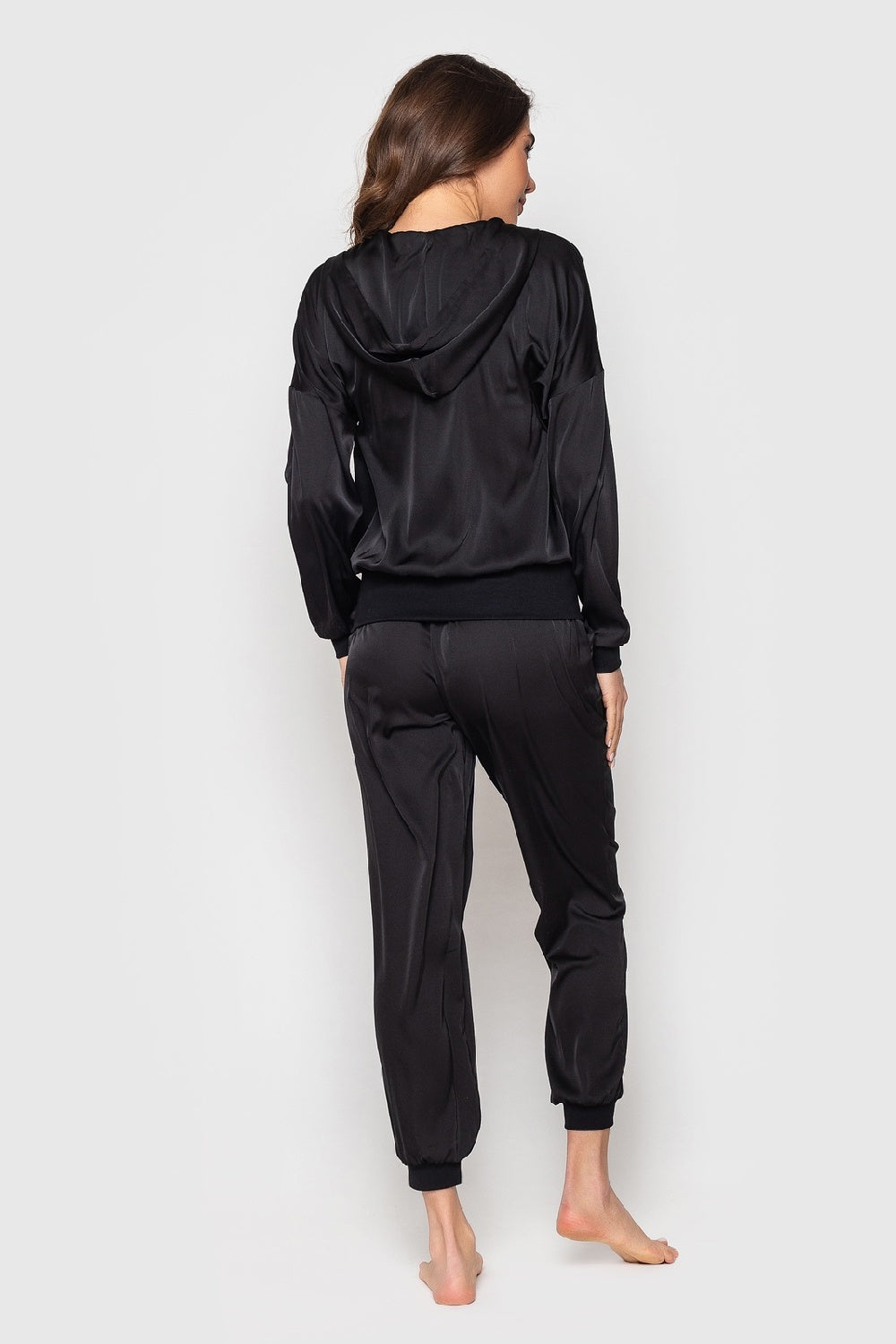 Шелковый комплект с манжетами 21005