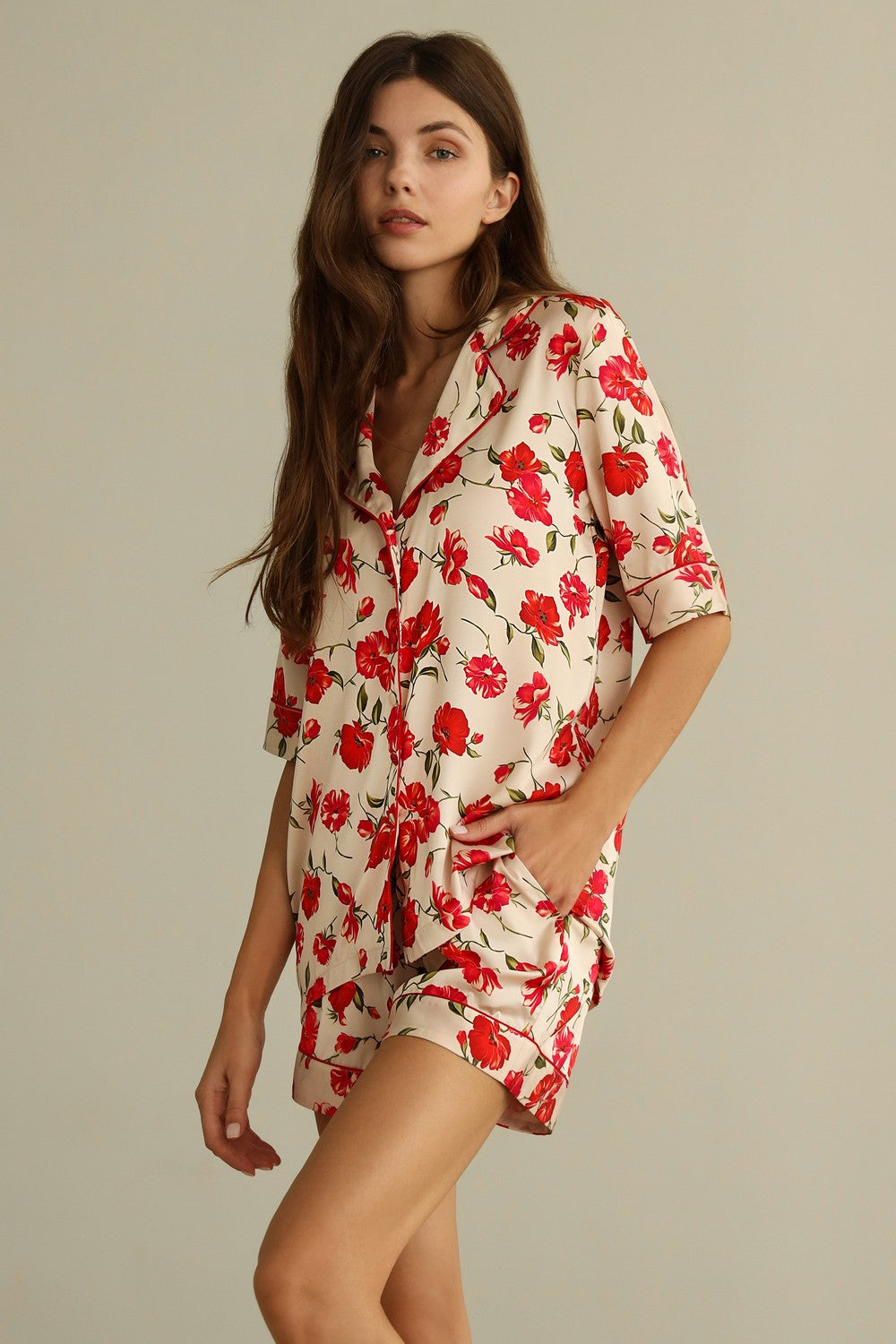 Шелковая пижама с шортами 23051