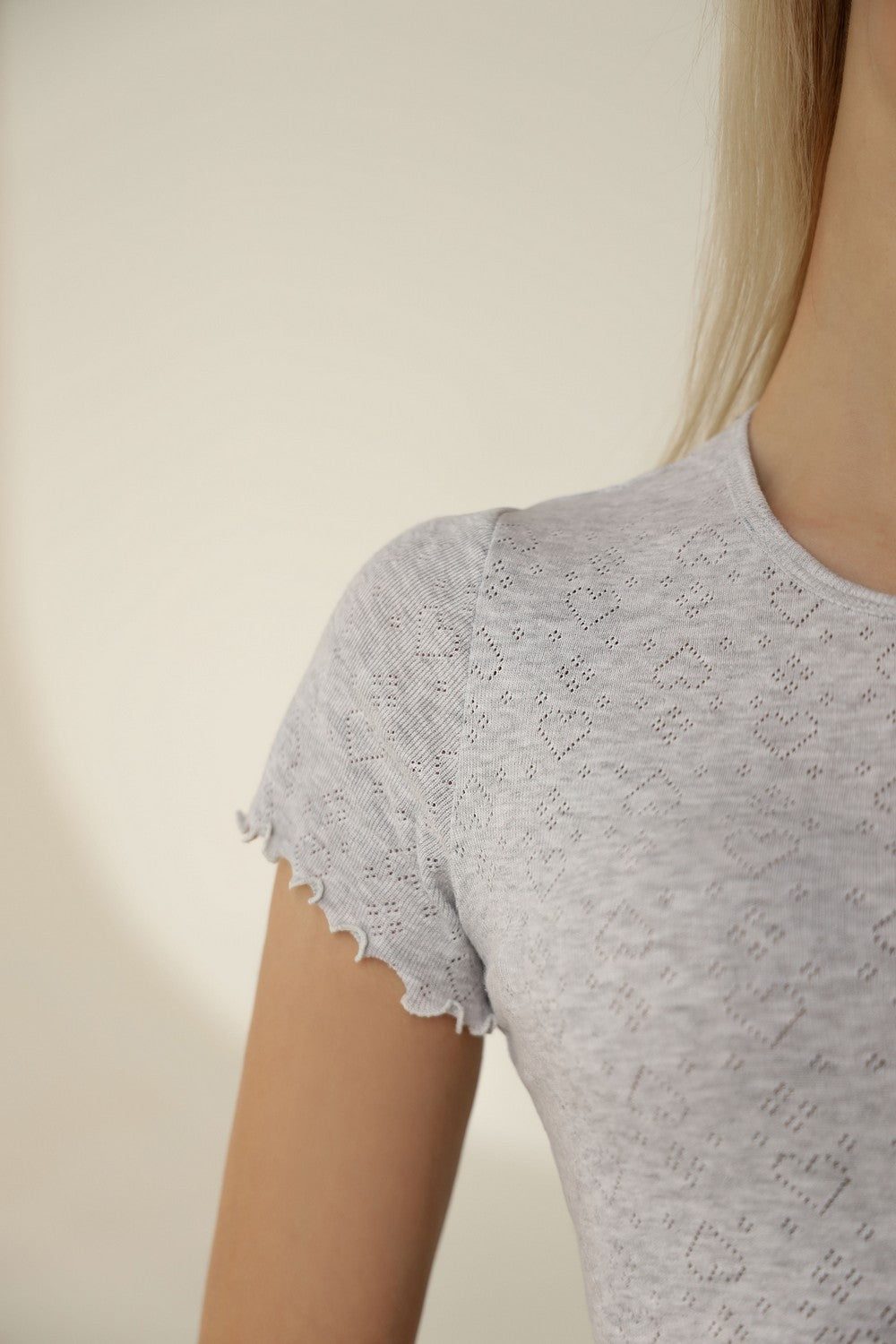 Бавовняна ажурна футболка 23149 gray melange