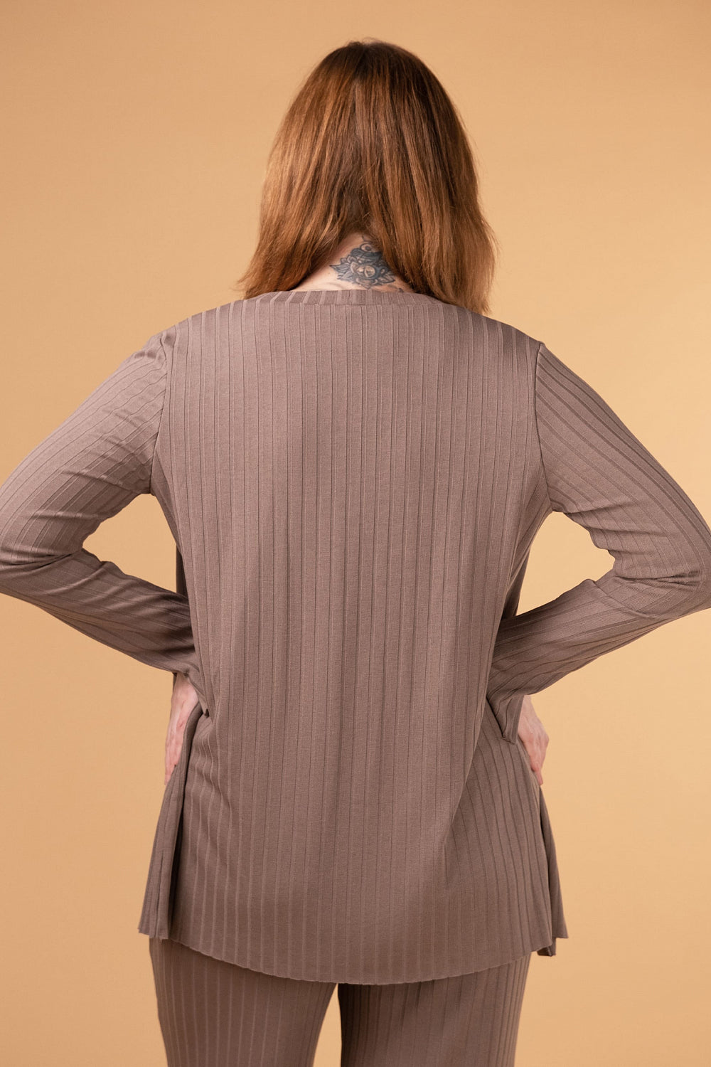 Трикотажный кардиган в рубчик HOM2216069 chocolate