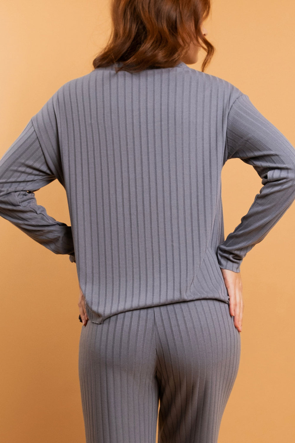 Трикотажный свитшот в рубчик HOM2216002 gray