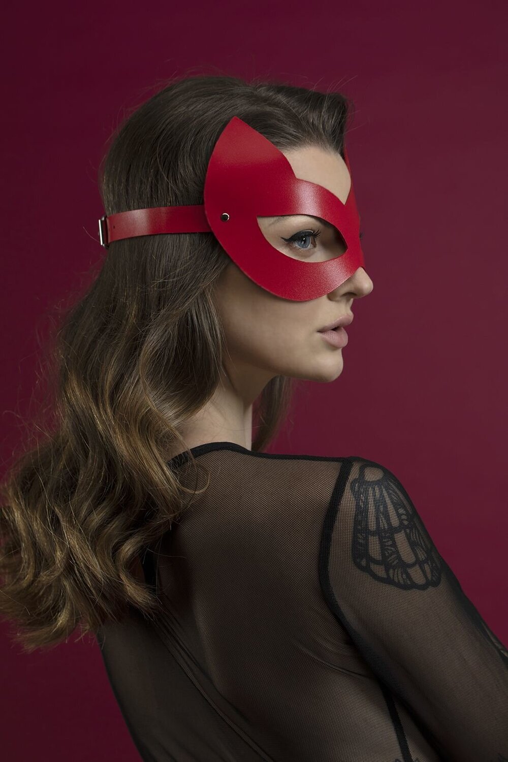 Кожаная маска кошки Kitten mask red