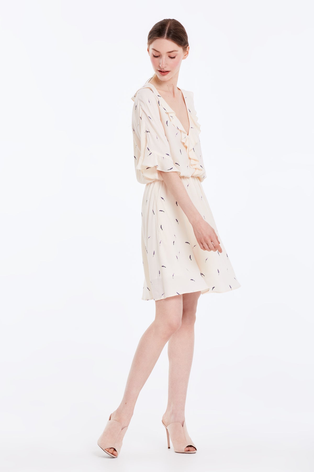 Платье с рюшами 5541