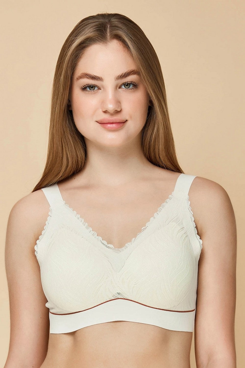 Бесшовный бра-топ с кружевом 873-072 champagne