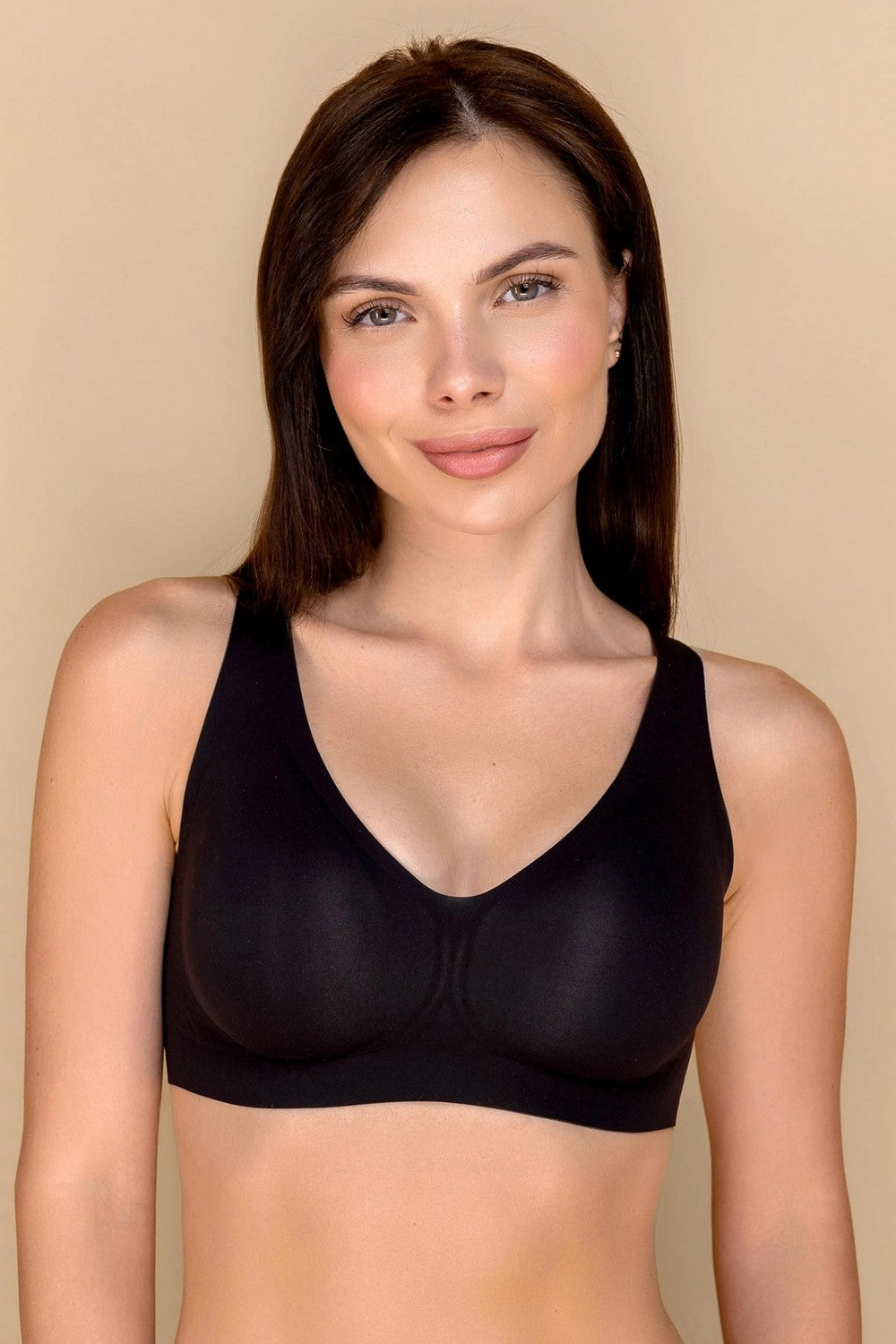 Гладкий бюстгальтер из микрофибры 877-070 black